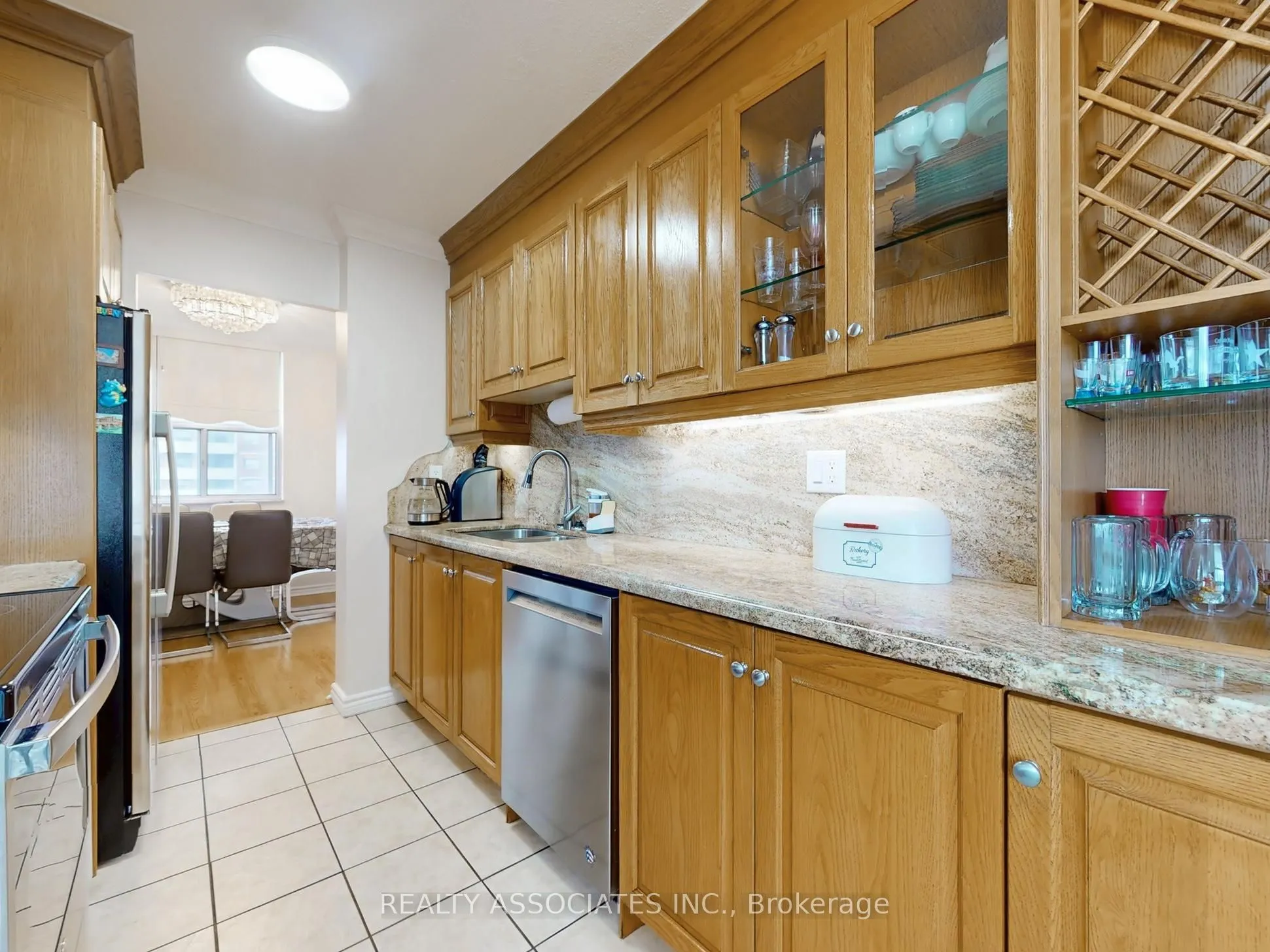 205 Hilda Avenue, #1704