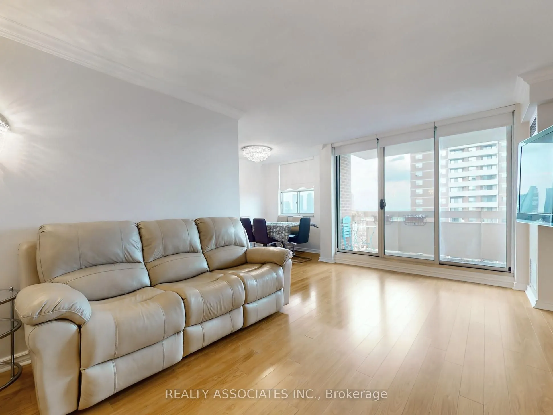 205 Hilda Avenue, #1704