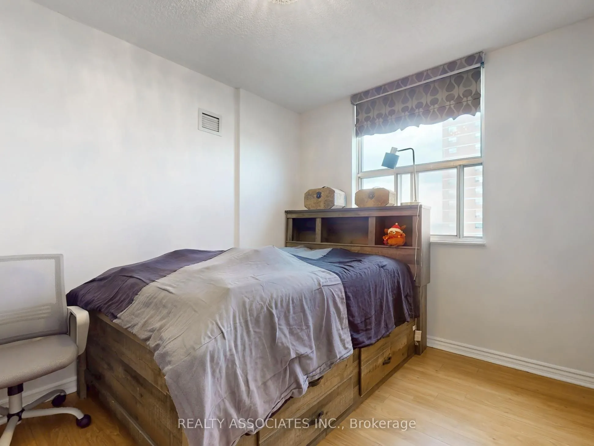 205 Hilda Avenue, #1704