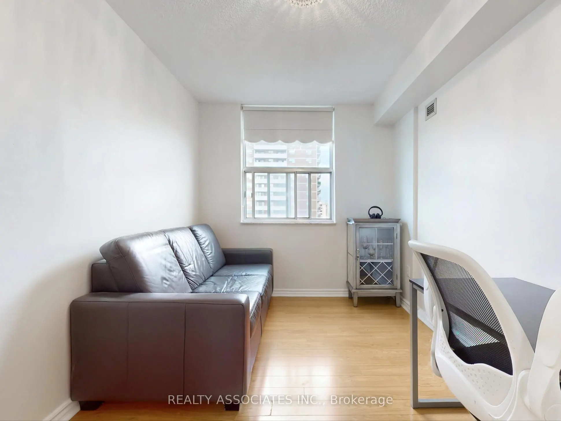 205 Hilda Avenue, #1704