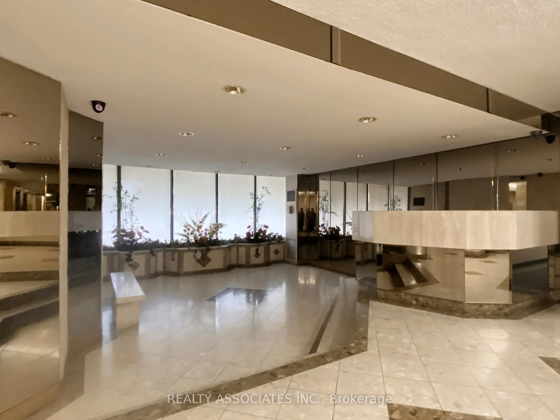 205 Hilda Avenue, #1704