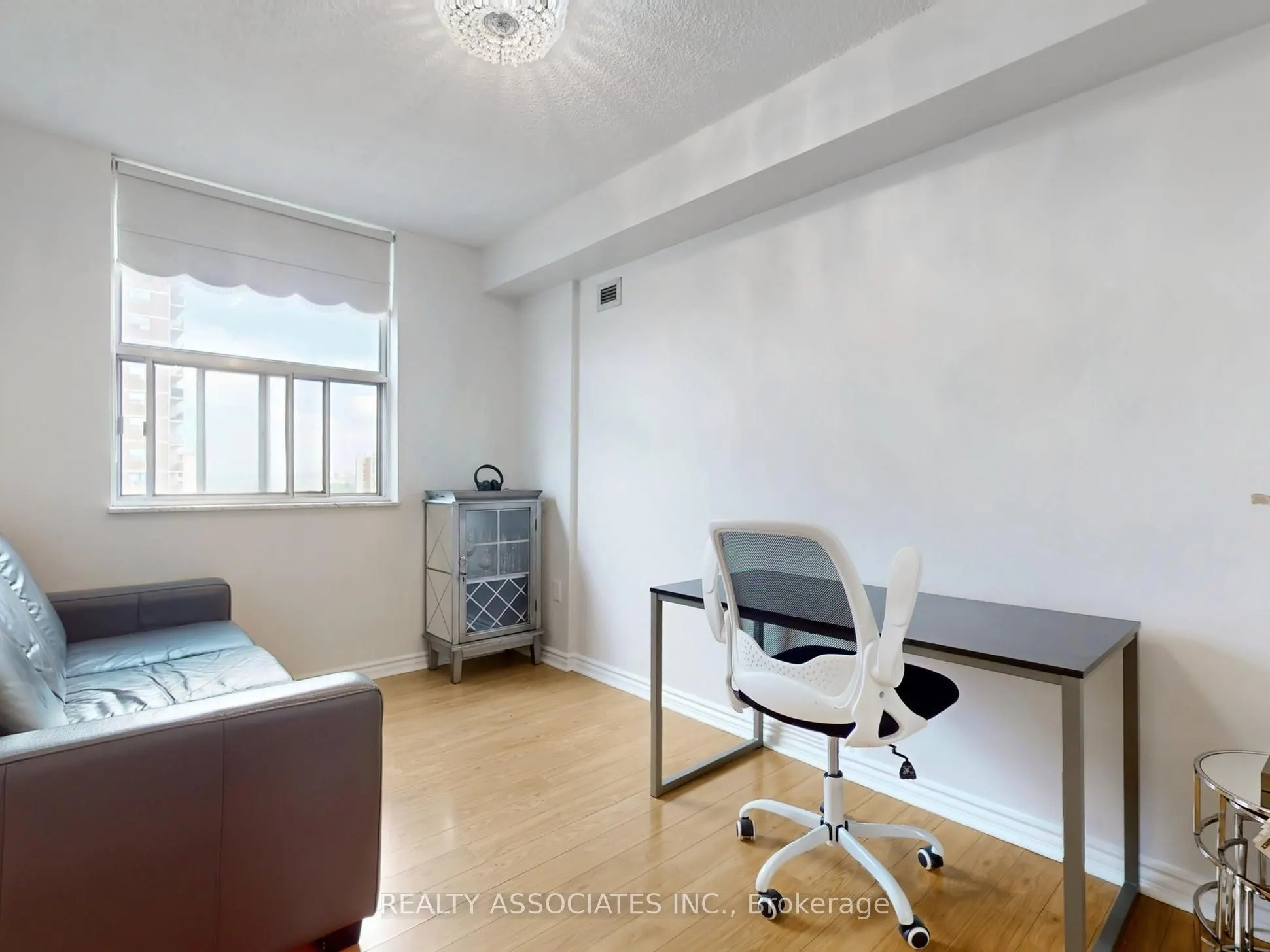 205 Hilda Avenue, #1704