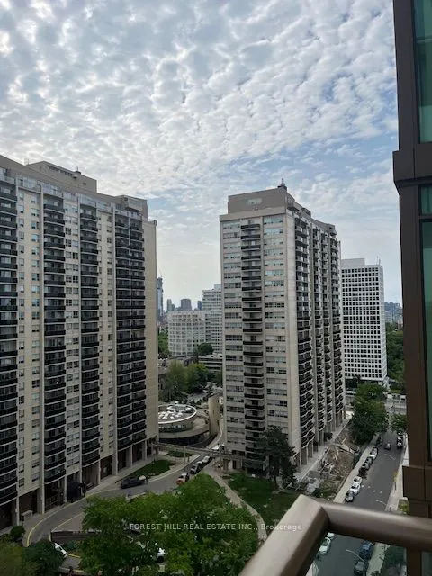 320 Tweedsmuir Avenue, #1504