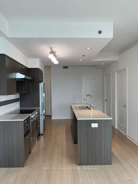 320 Tweedsmuir Avenue, #1504