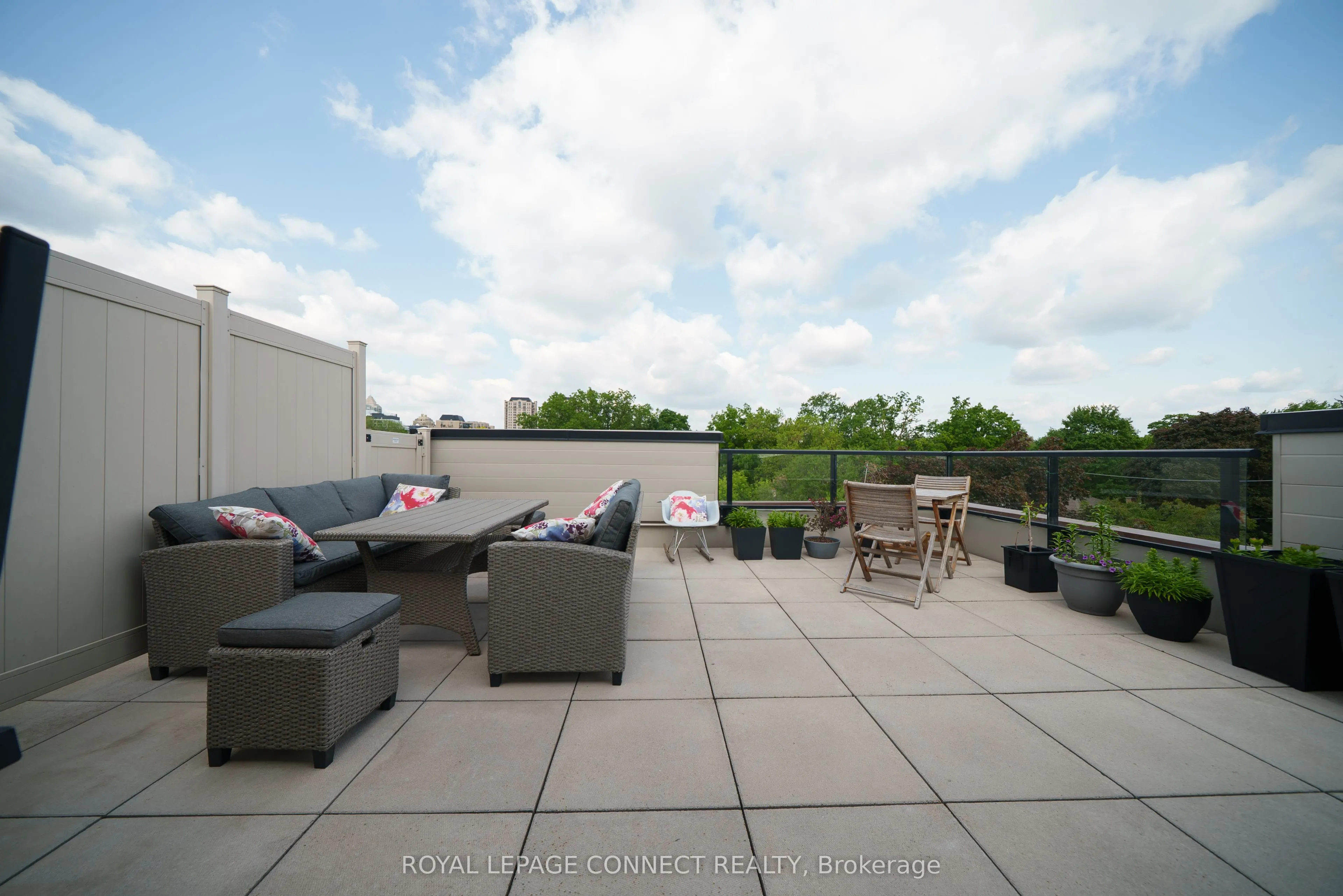 780 Sheppard Avenue E #TH03