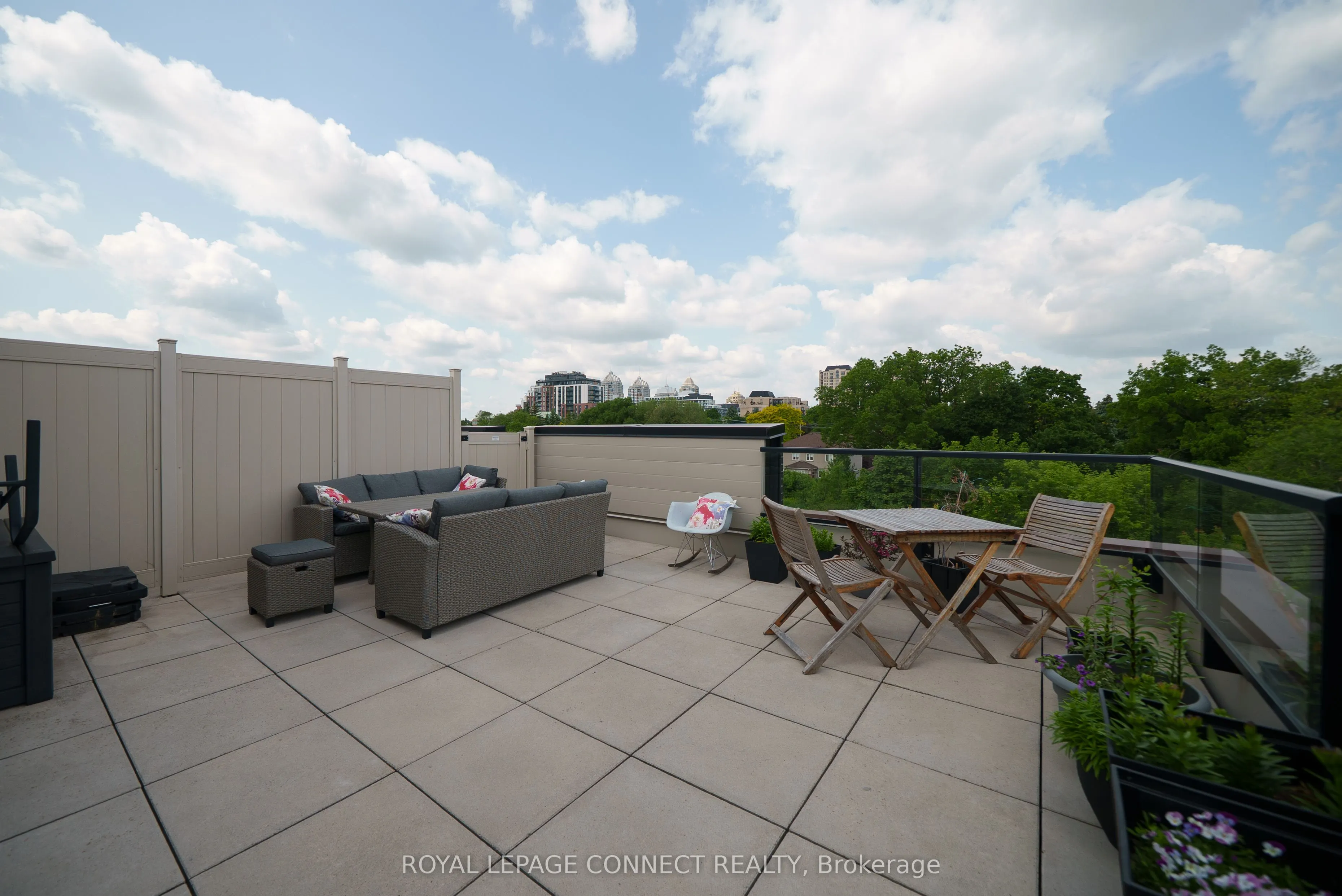 780 Sheppard Avenue E #TH03