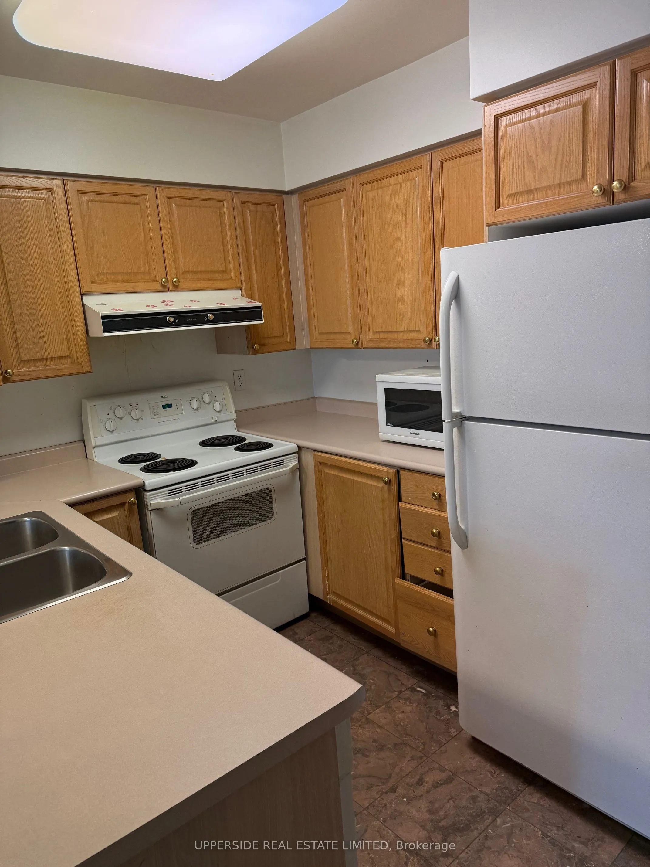750 Bay Street, #2705