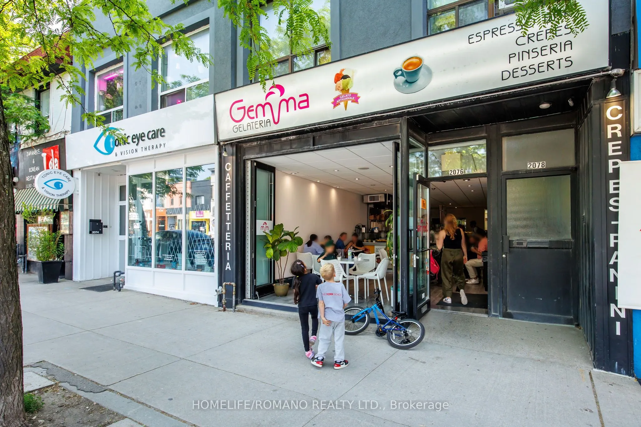 2076 Yonge Street