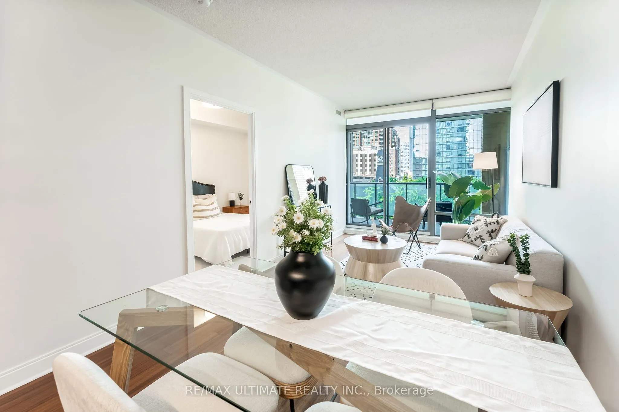 18 Yorkville Avenue, #508