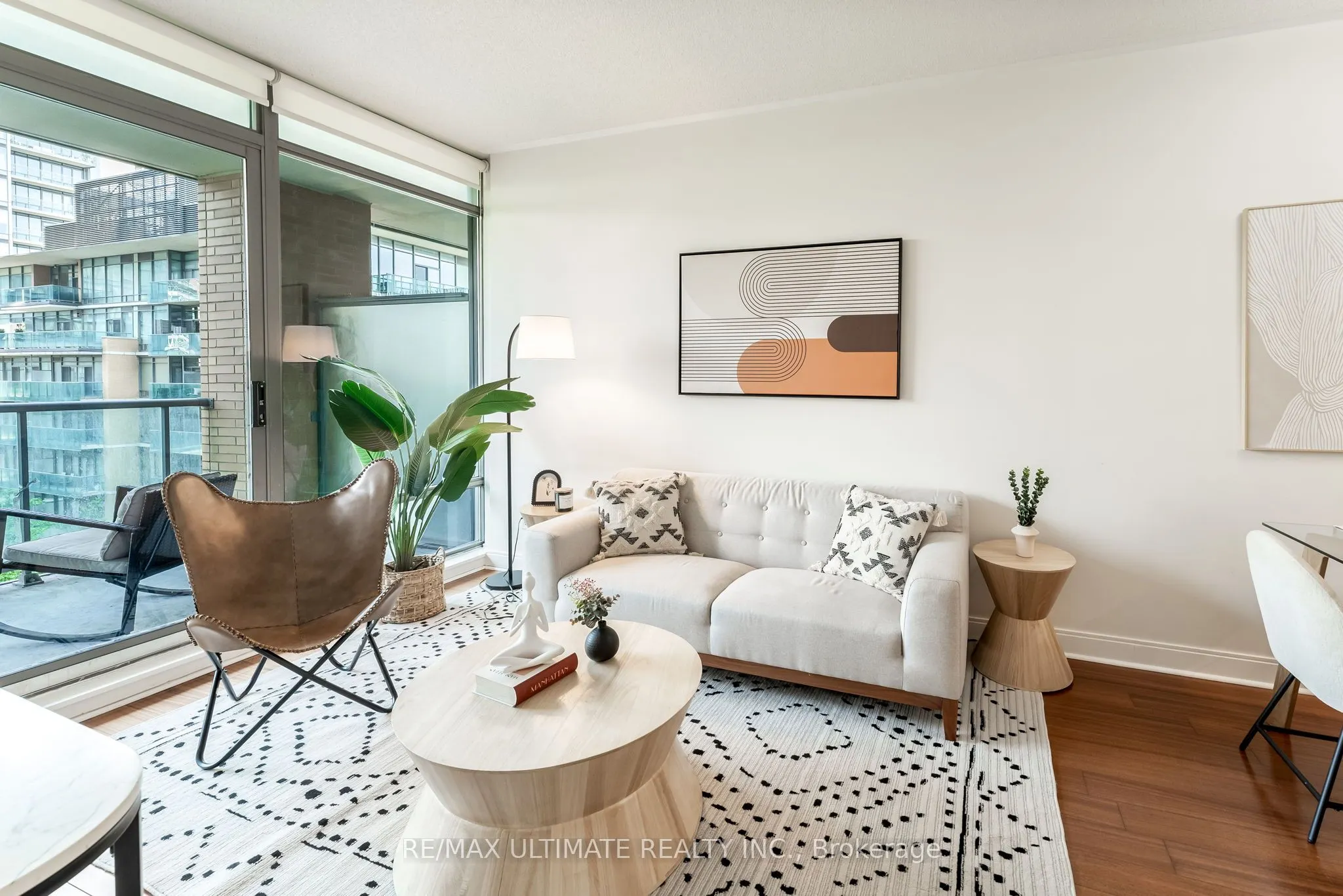 18 Yorkville Avenue, #508