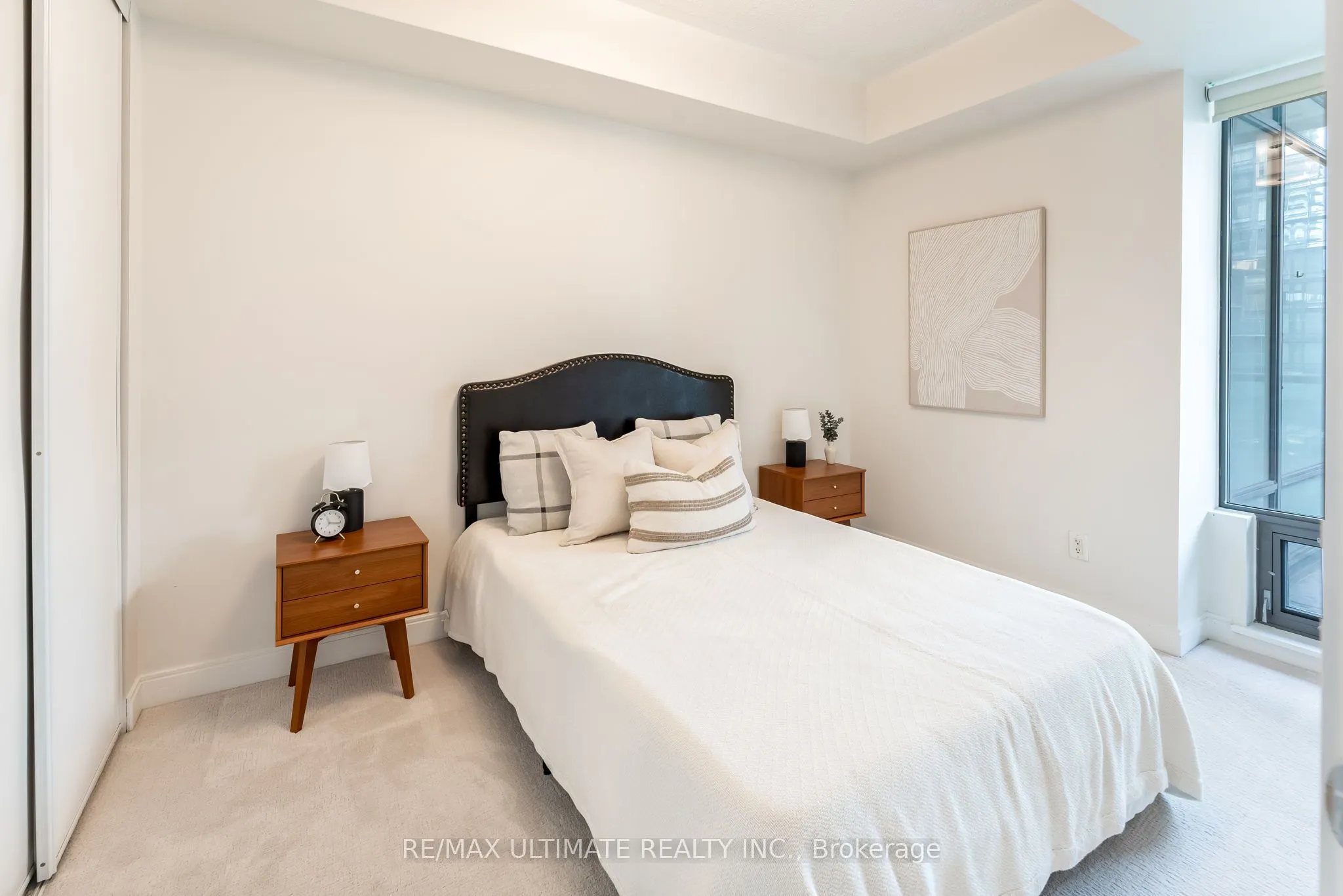 18 Yorkville Avenue, #508