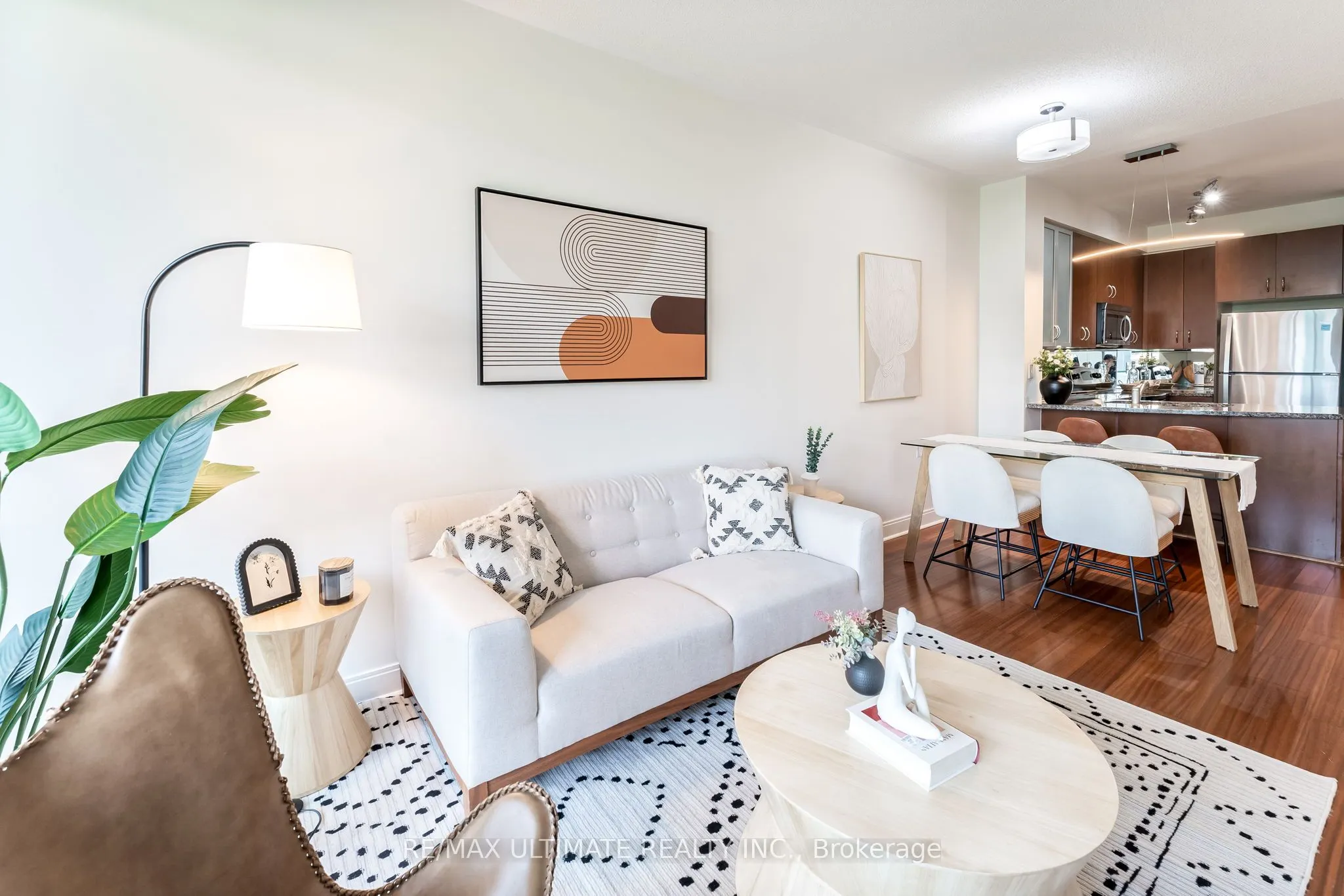 18 Yorkville Avenue, #508