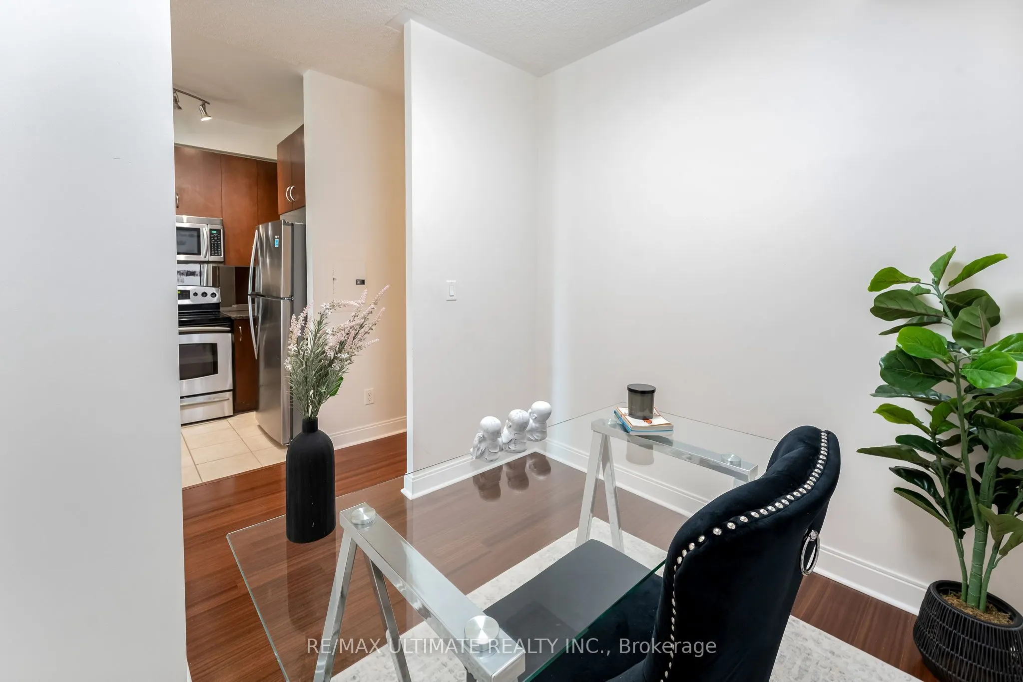 18 Yorkville Avenue, #508