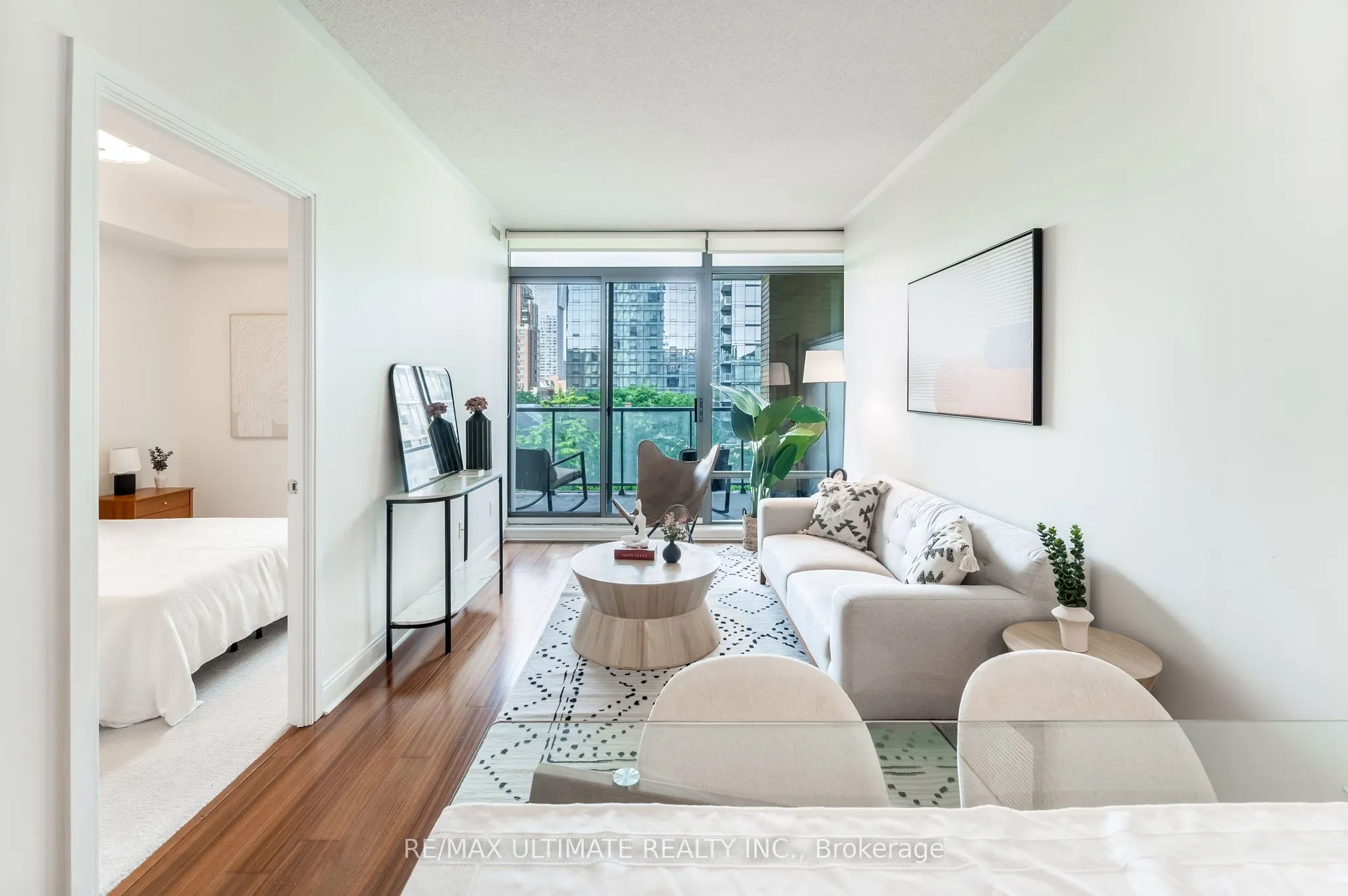 18 Yorkville Avenue, #508