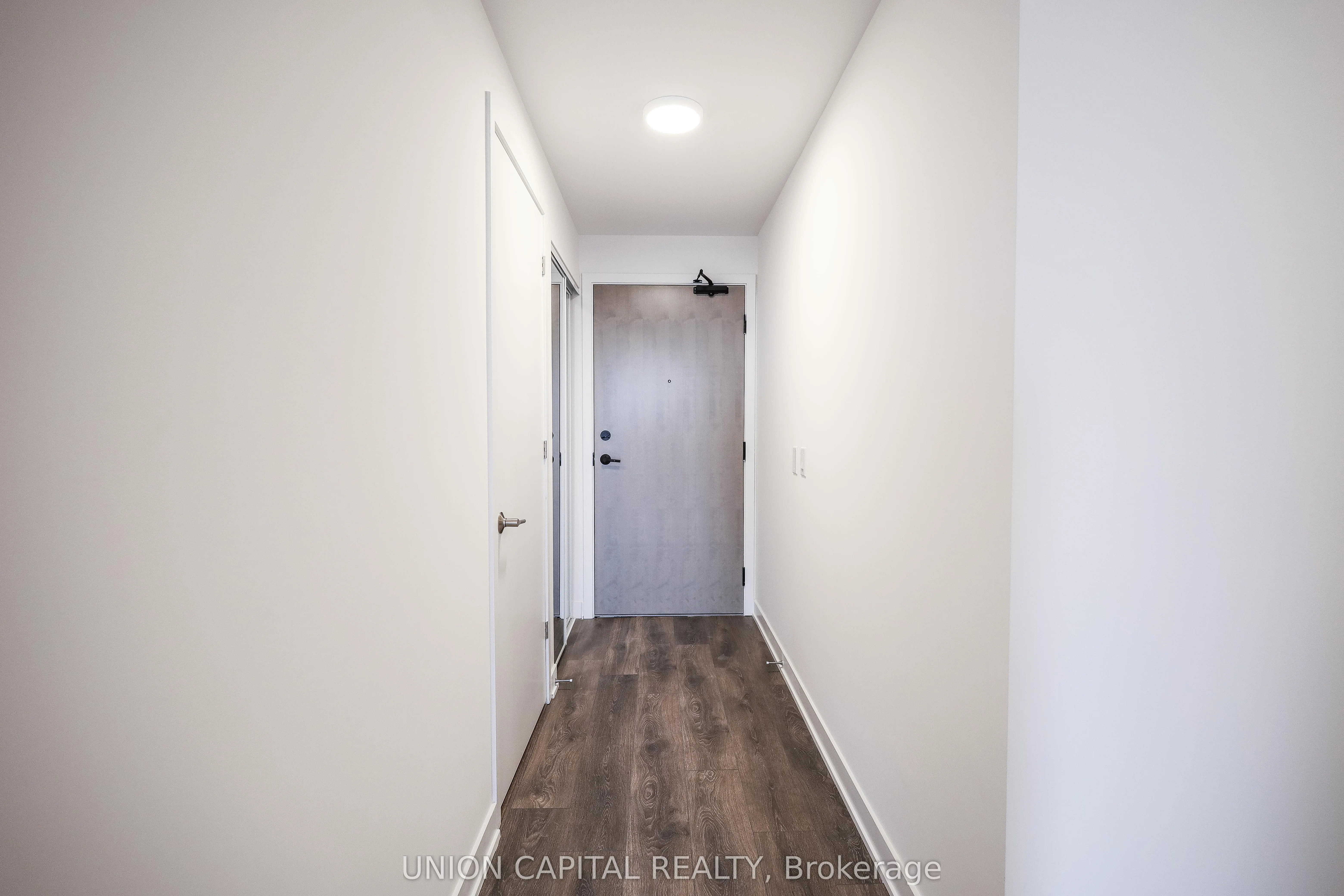 130 RIVER Street, #902