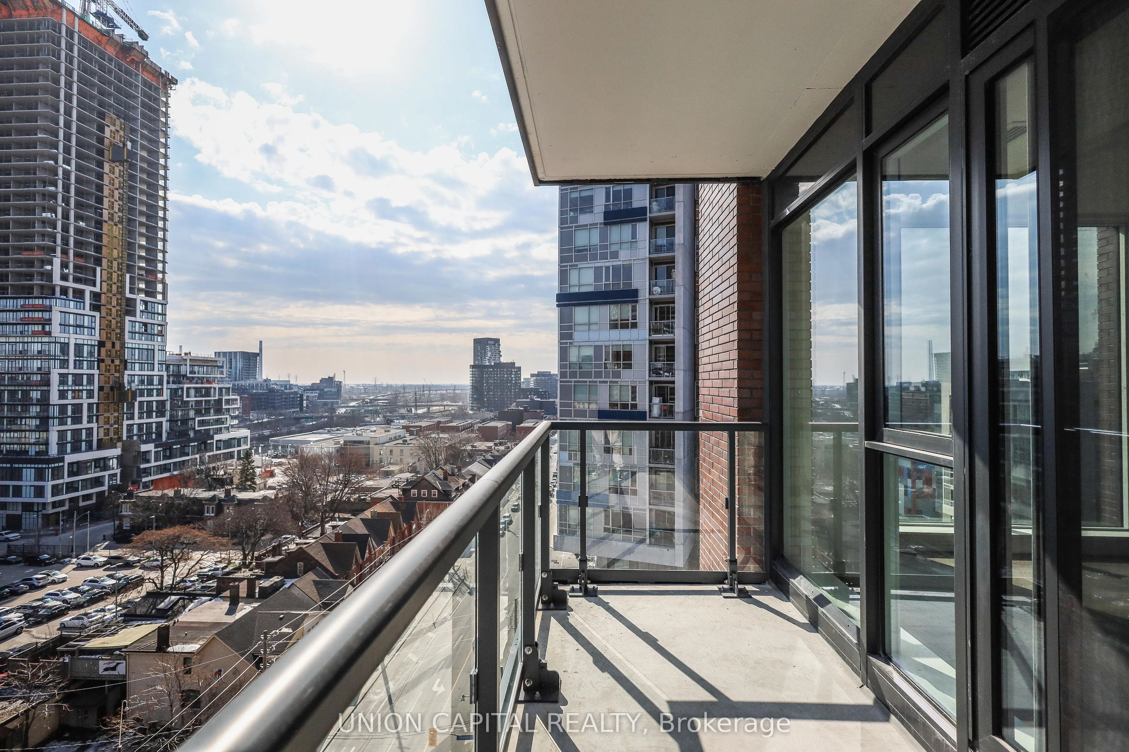 130 RIVER Street, #902