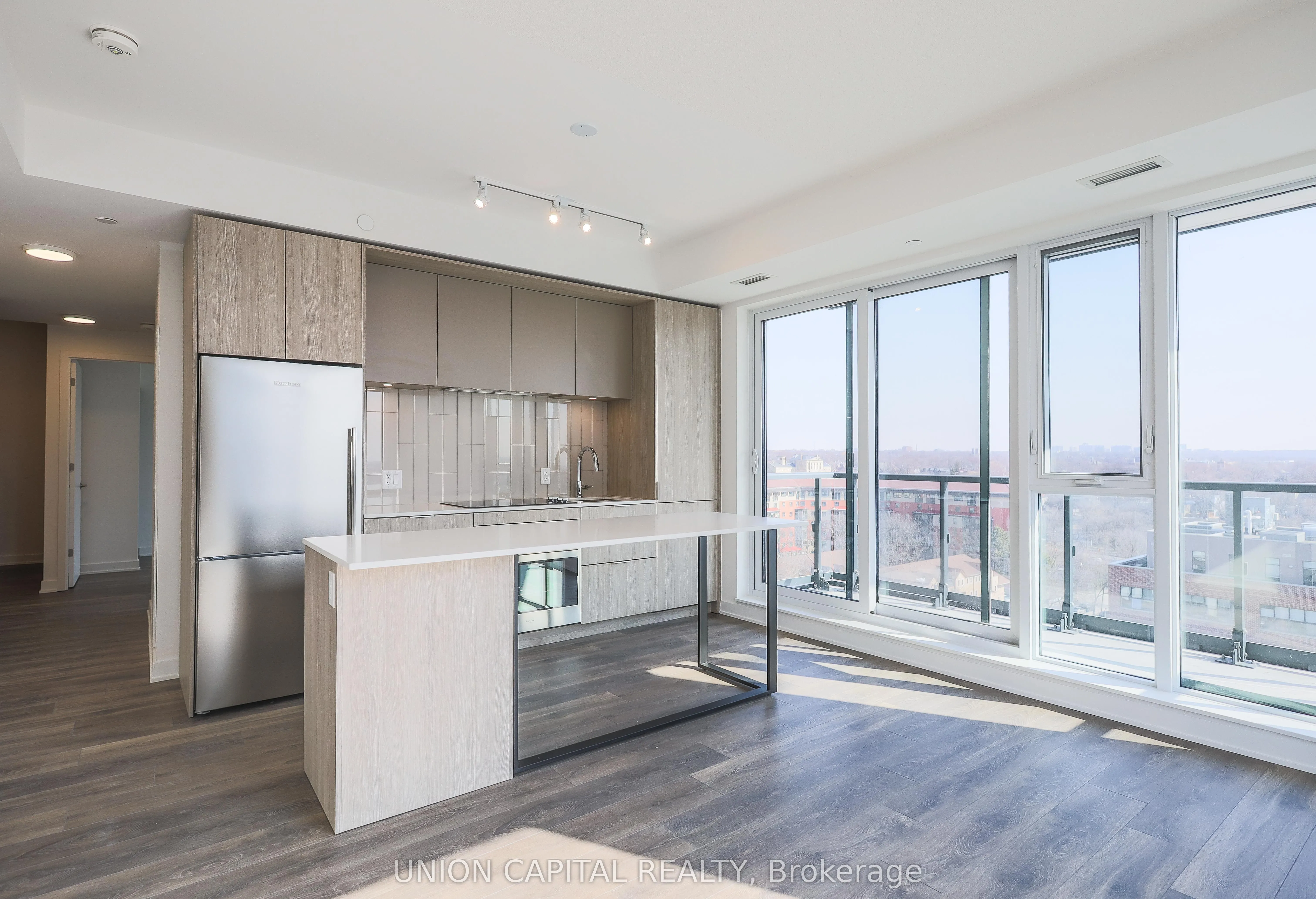 130 RIVER Street, #902