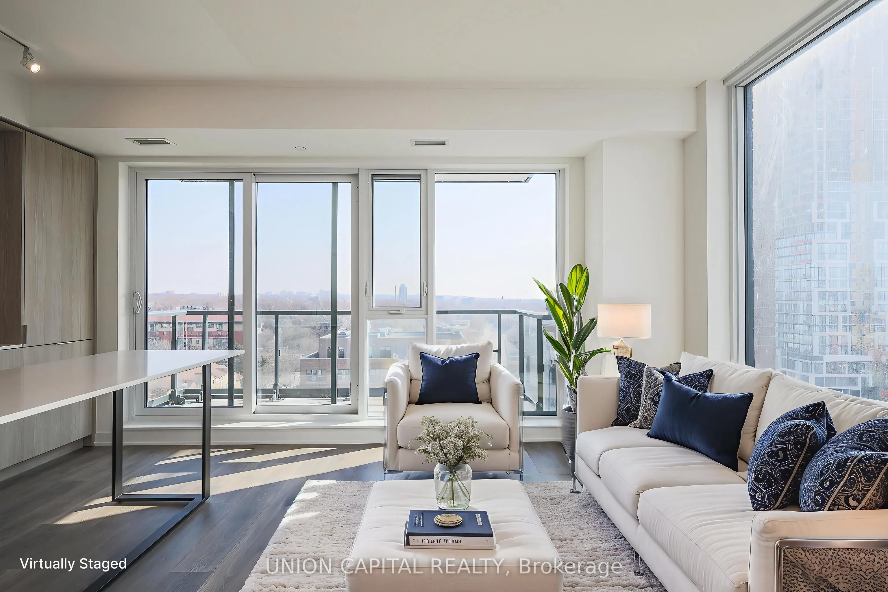 130 RIVER Street, #902