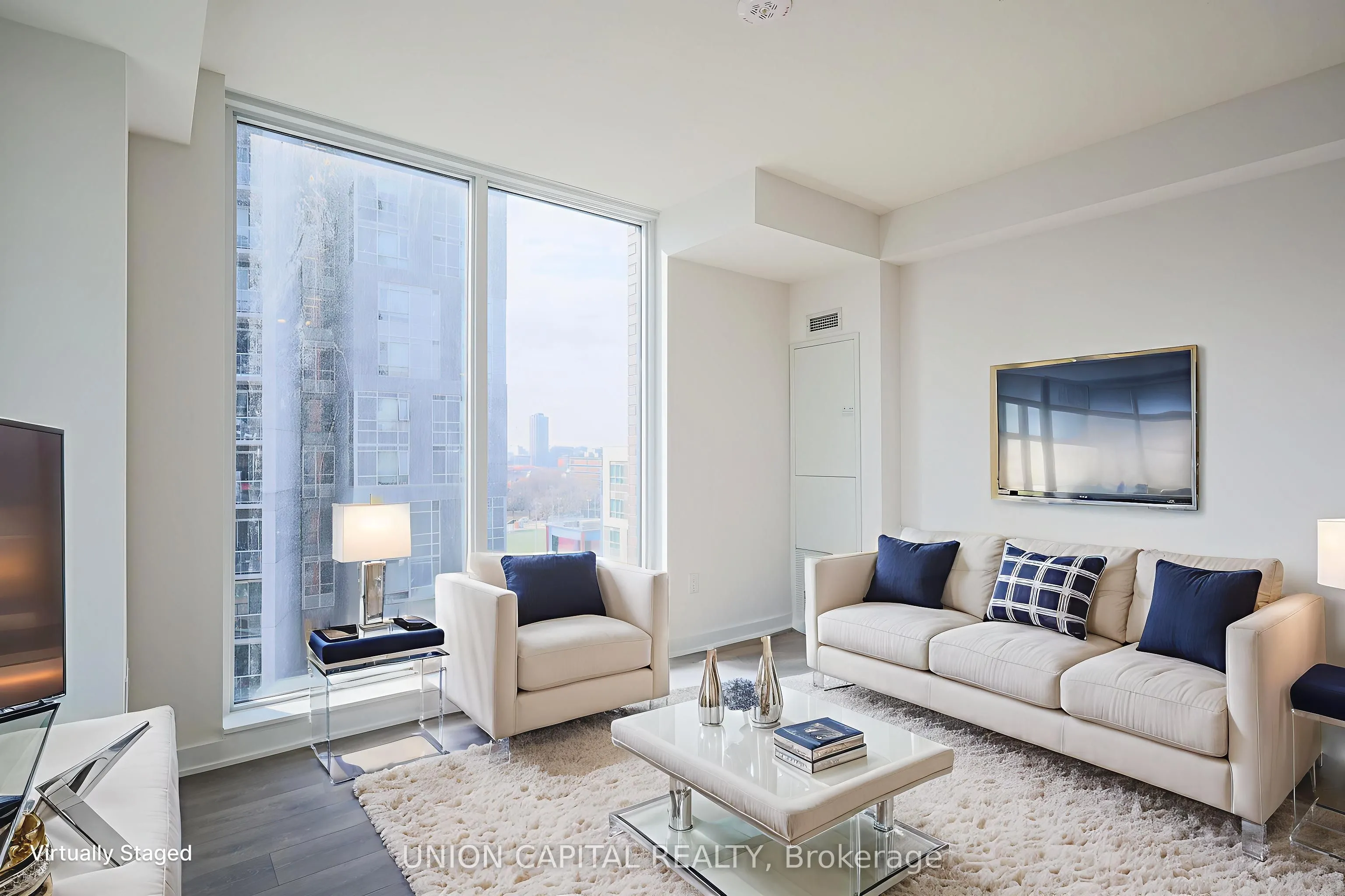 130 RIVER Street, #902