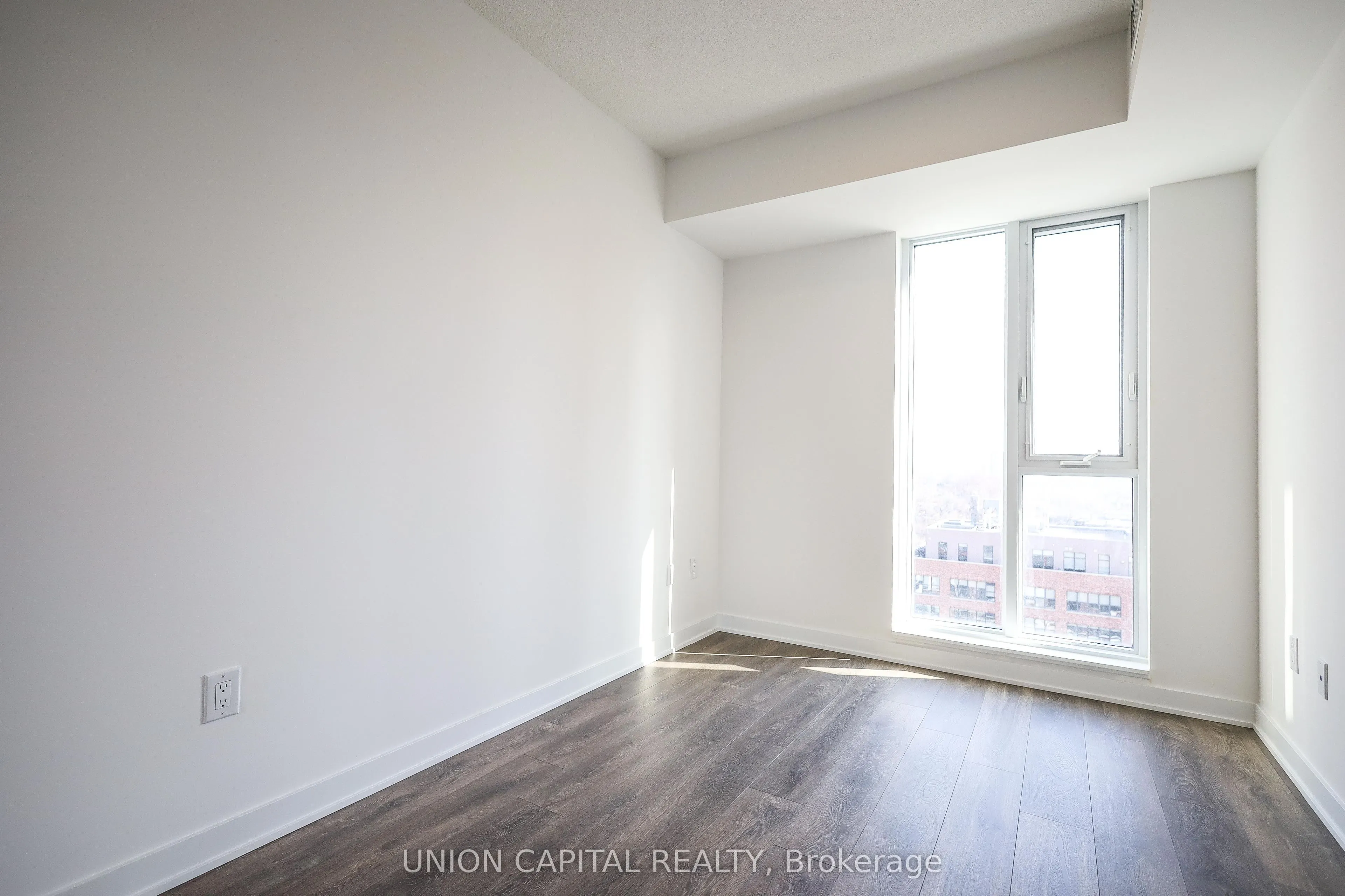 130 RIVER Street, #902