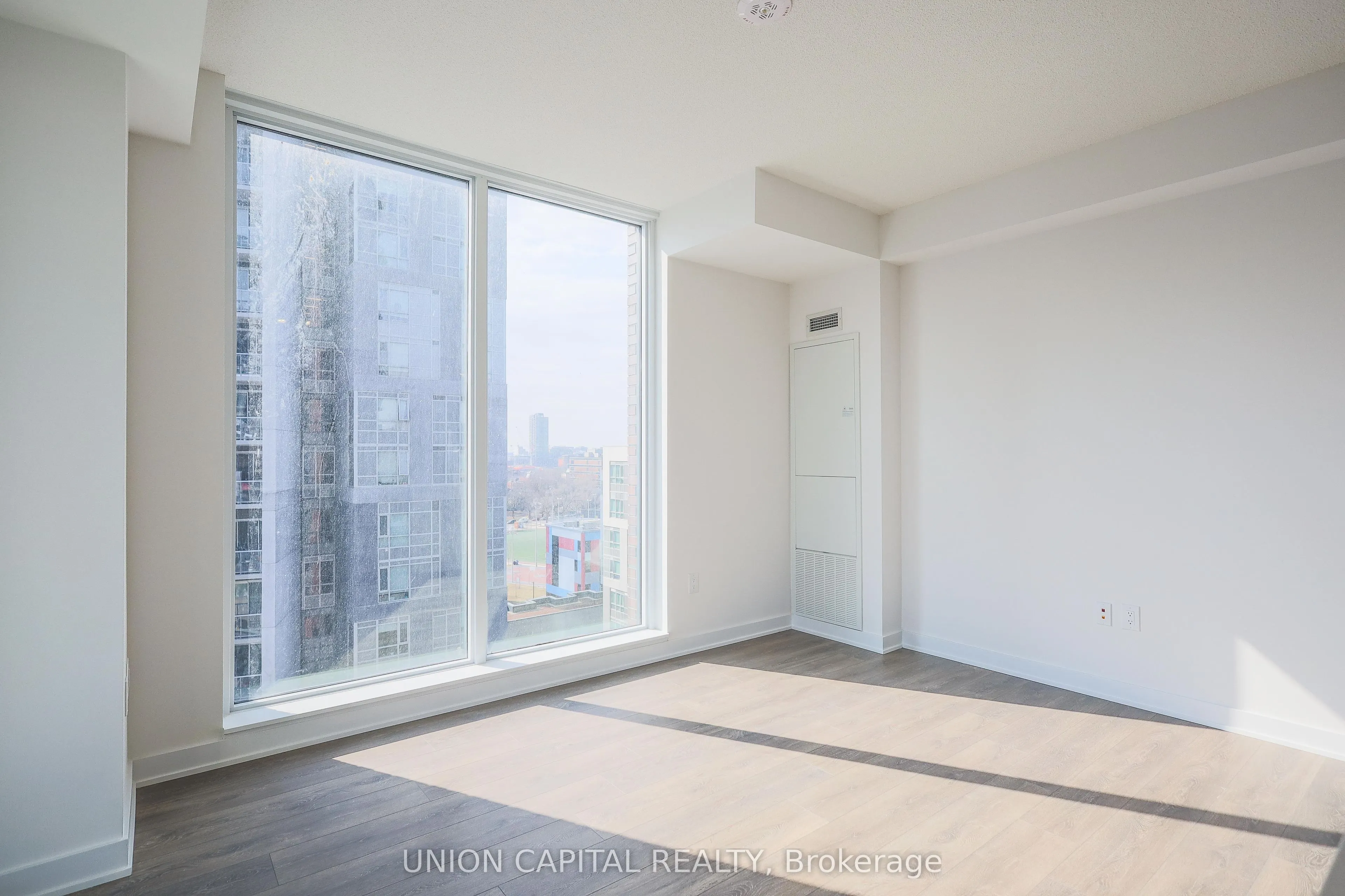 130 RIVER Street, #902