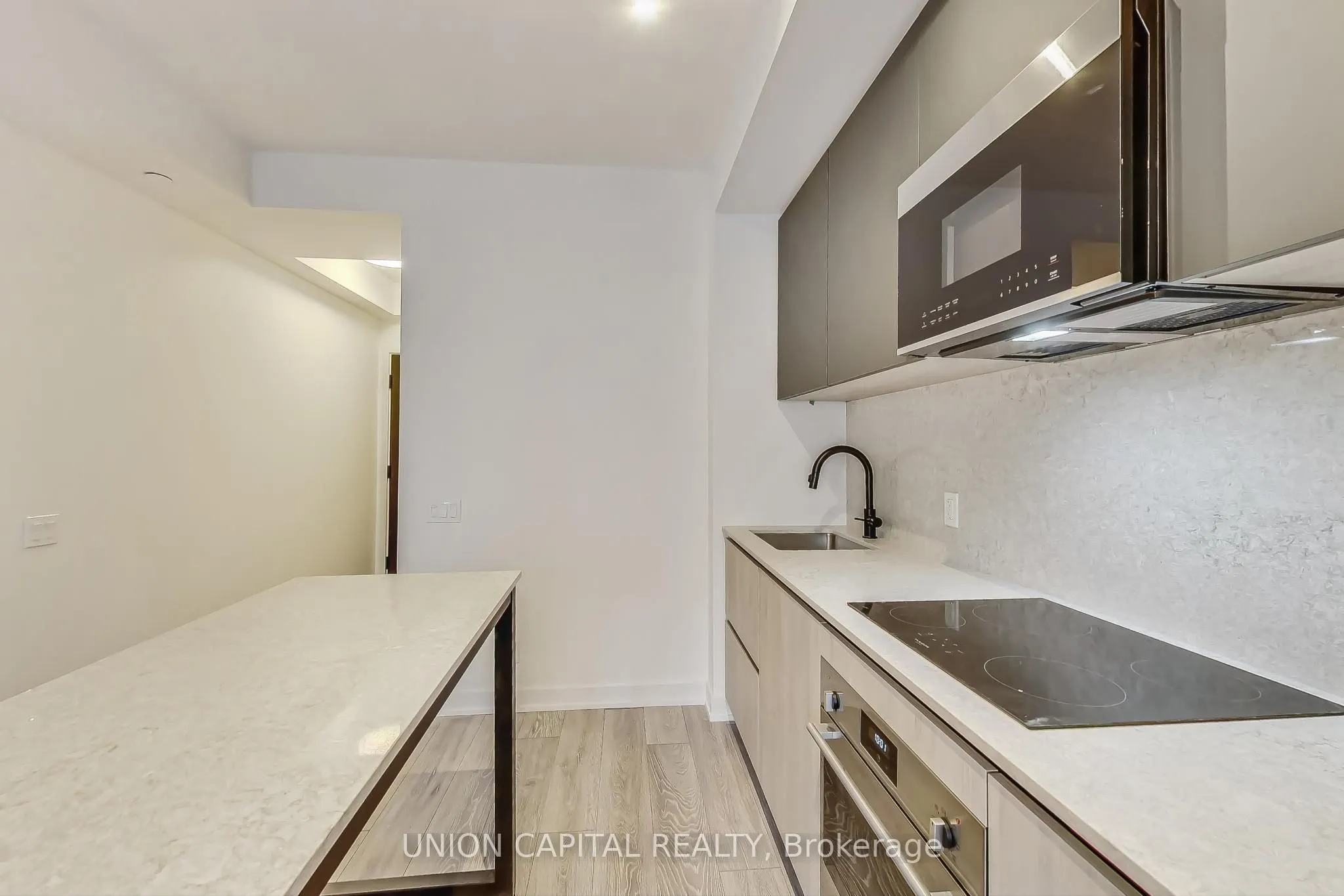 108 Peter Street, #3305