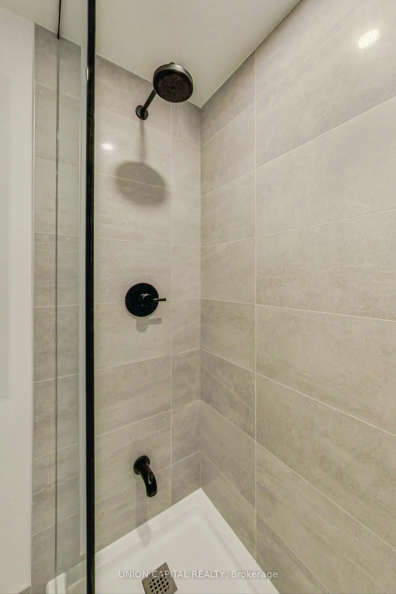 108 Peter Street, #3305