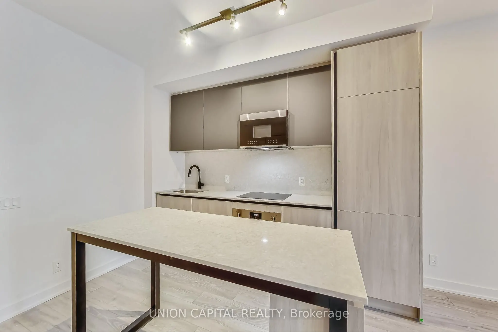 108 Peter Street, #3305
