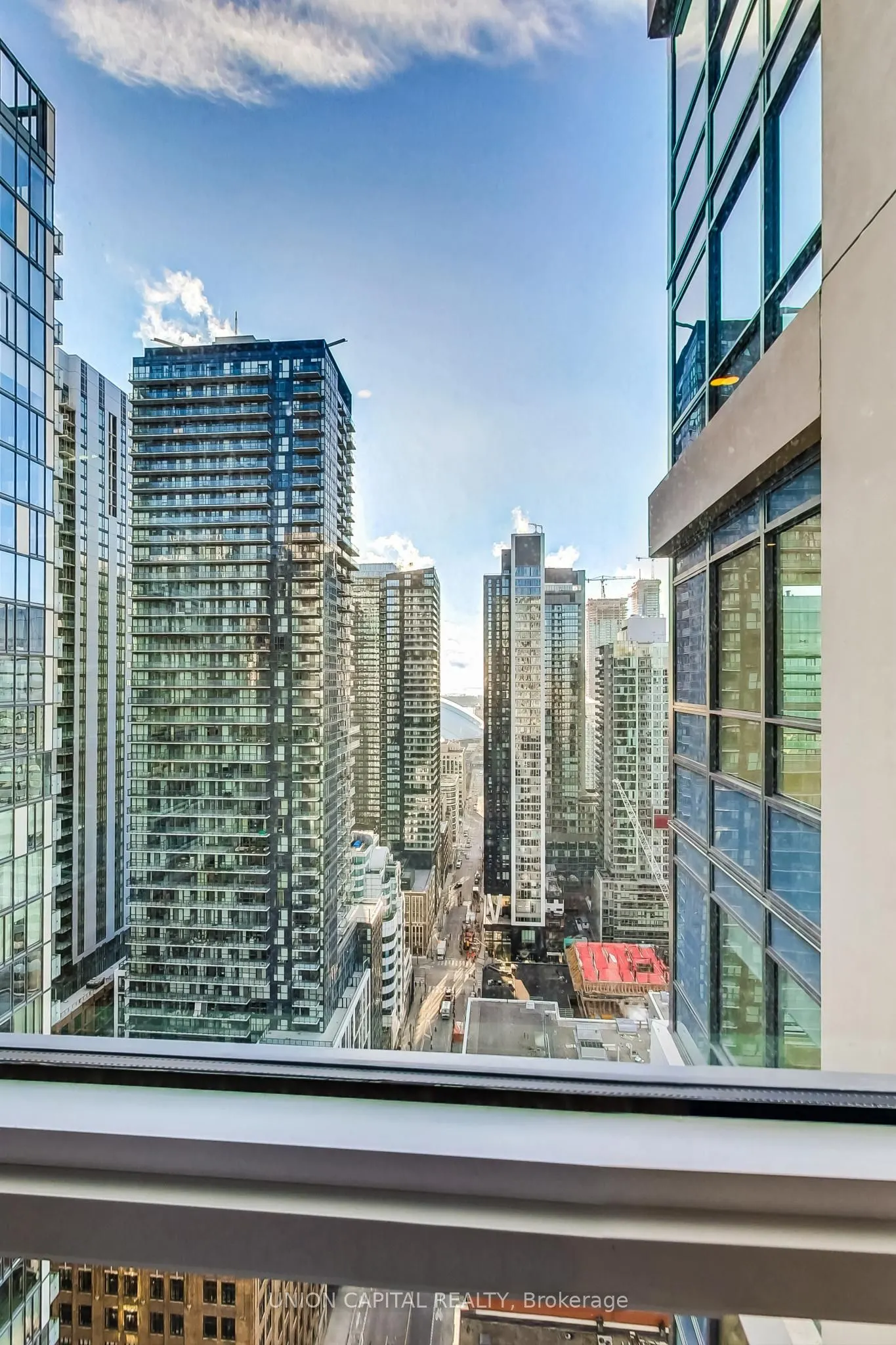 108 Peter Street, #3305