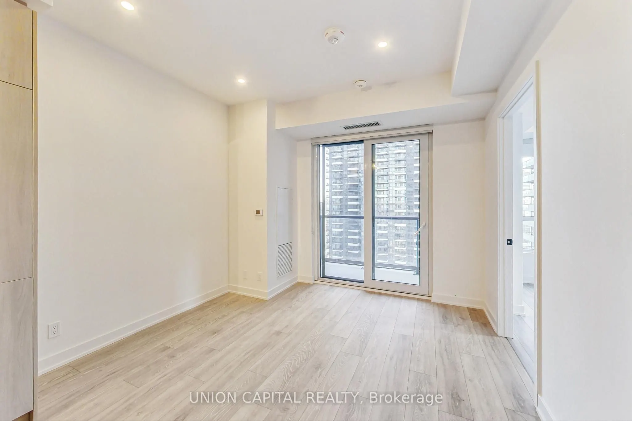 108 Peter Street, #3305