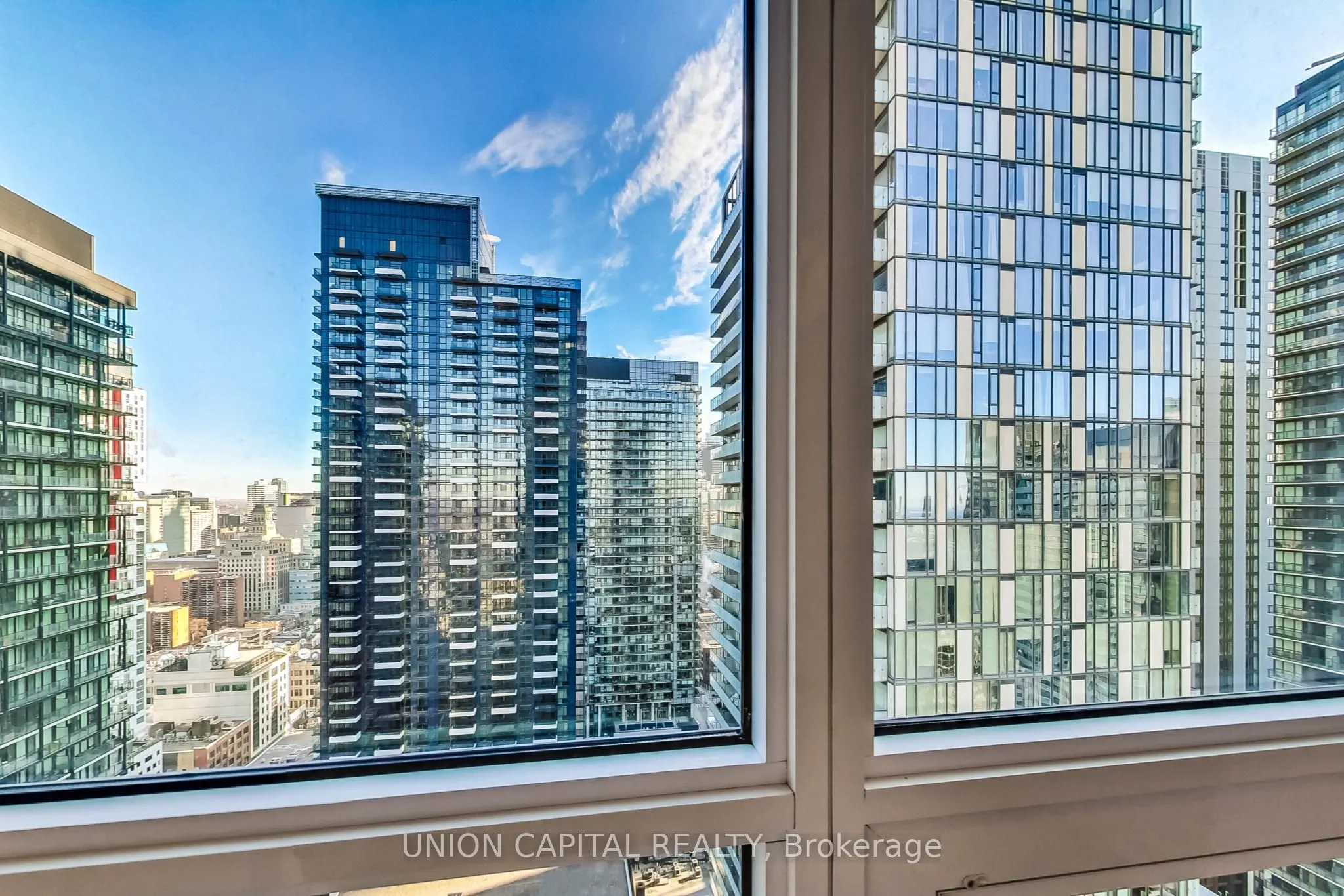 108 Peter Street, #3305