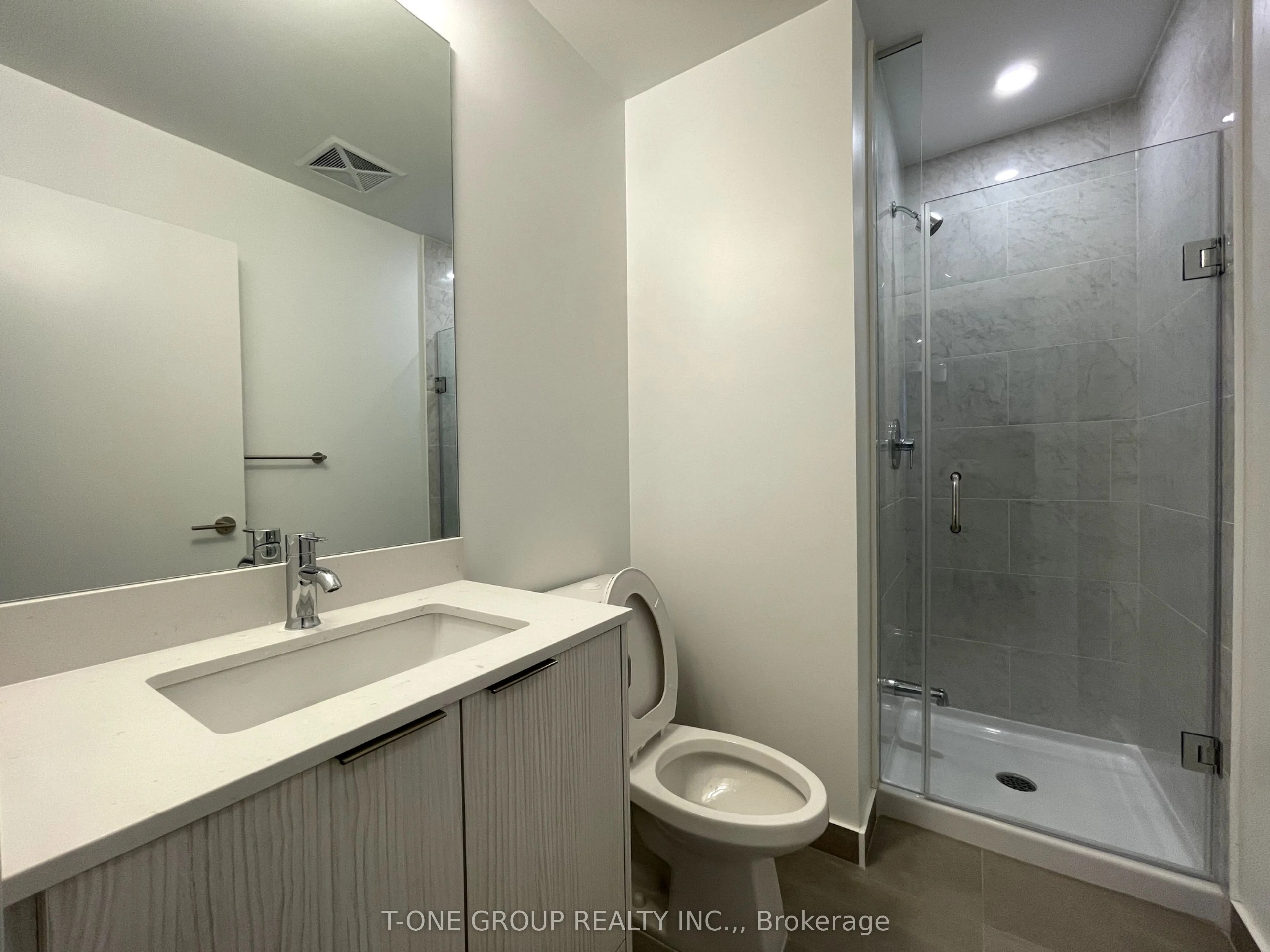 38 Forest Manor Road, #1207