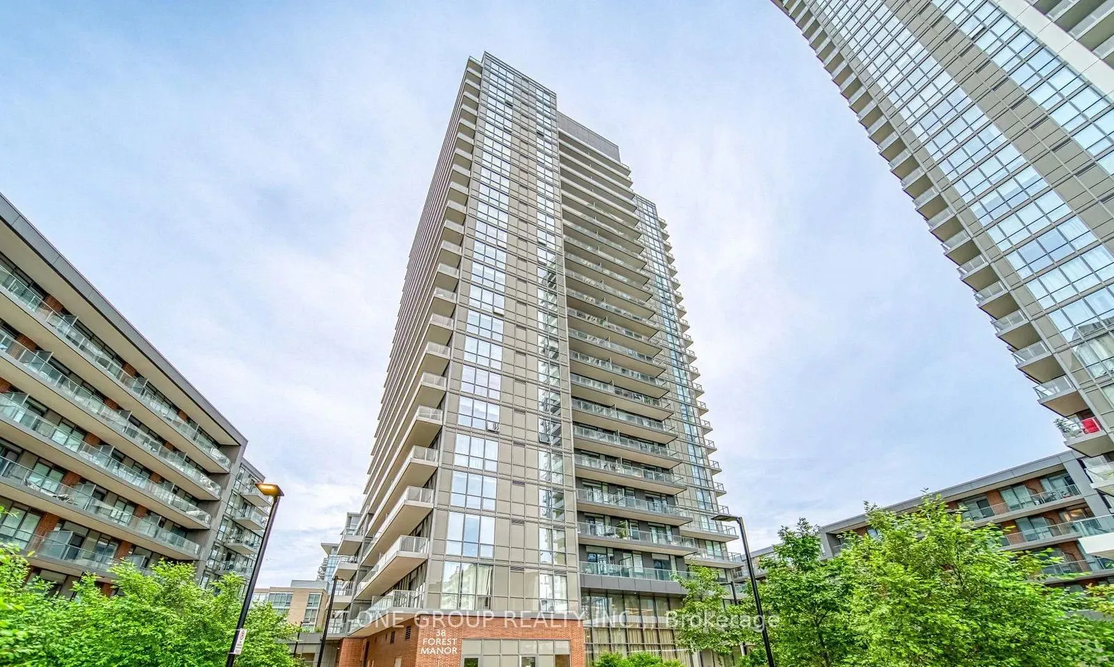 38 Forest Manor Road, #1207