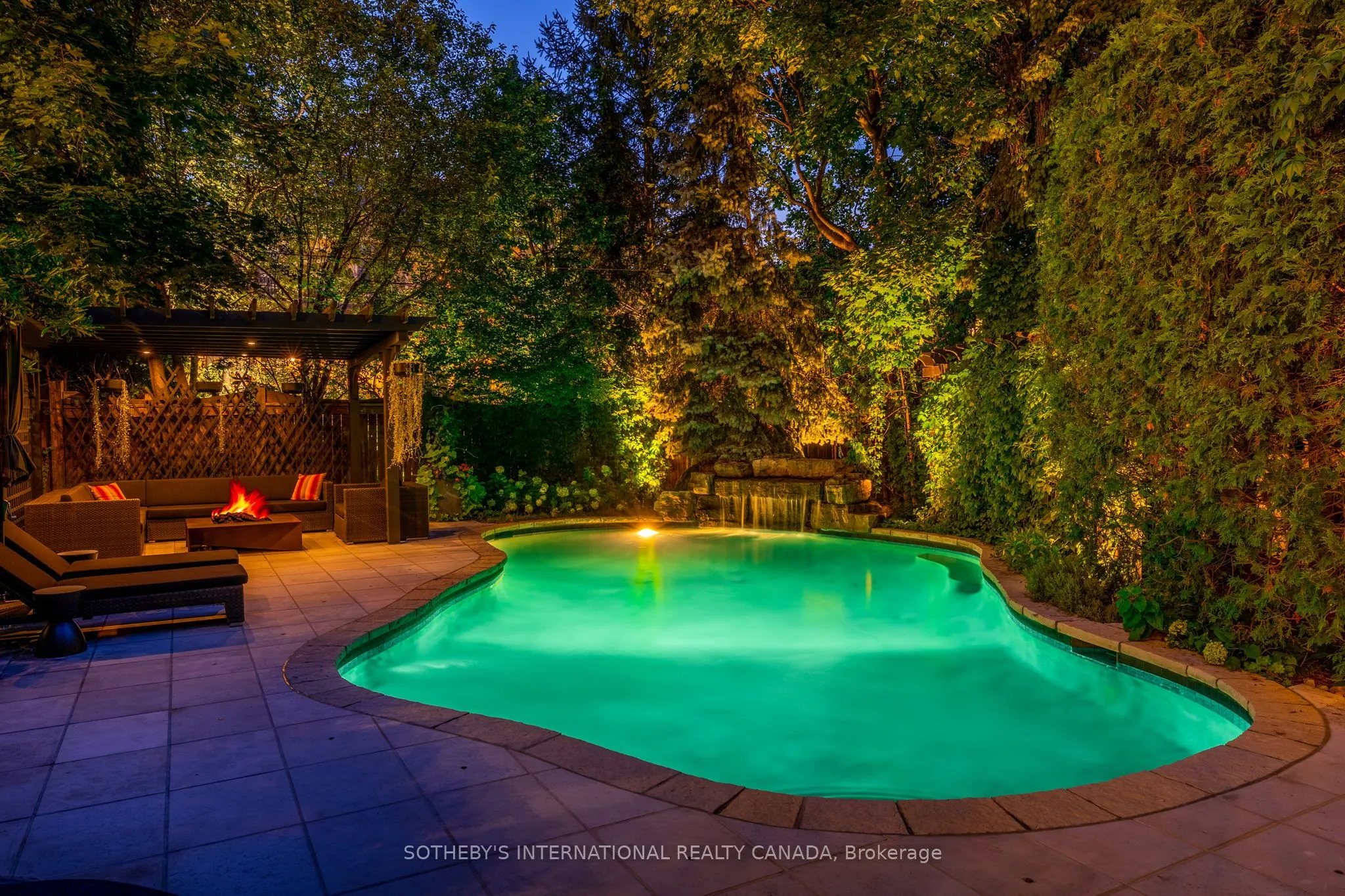 6 Bayview Wood