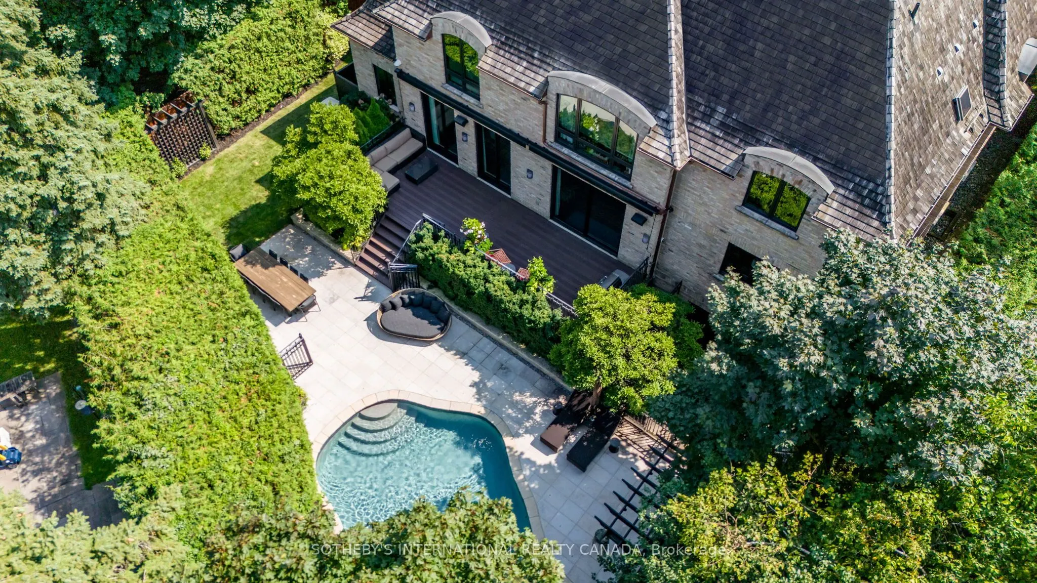 6 Bayview Wood