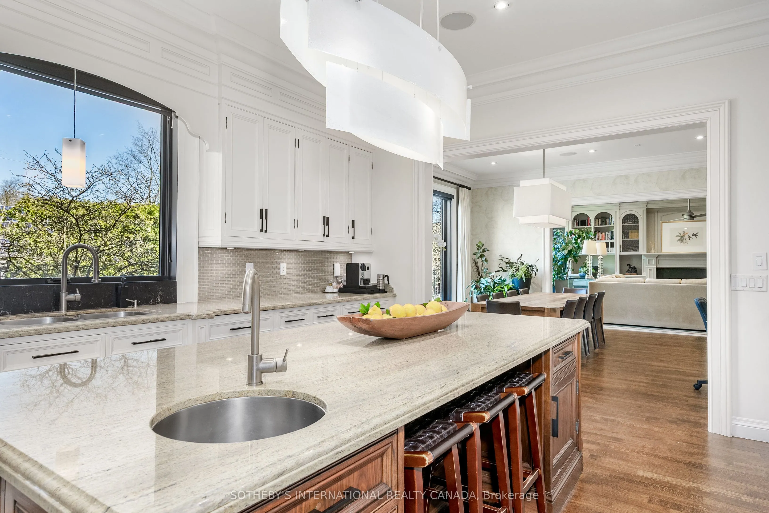 6 Bayview Wood