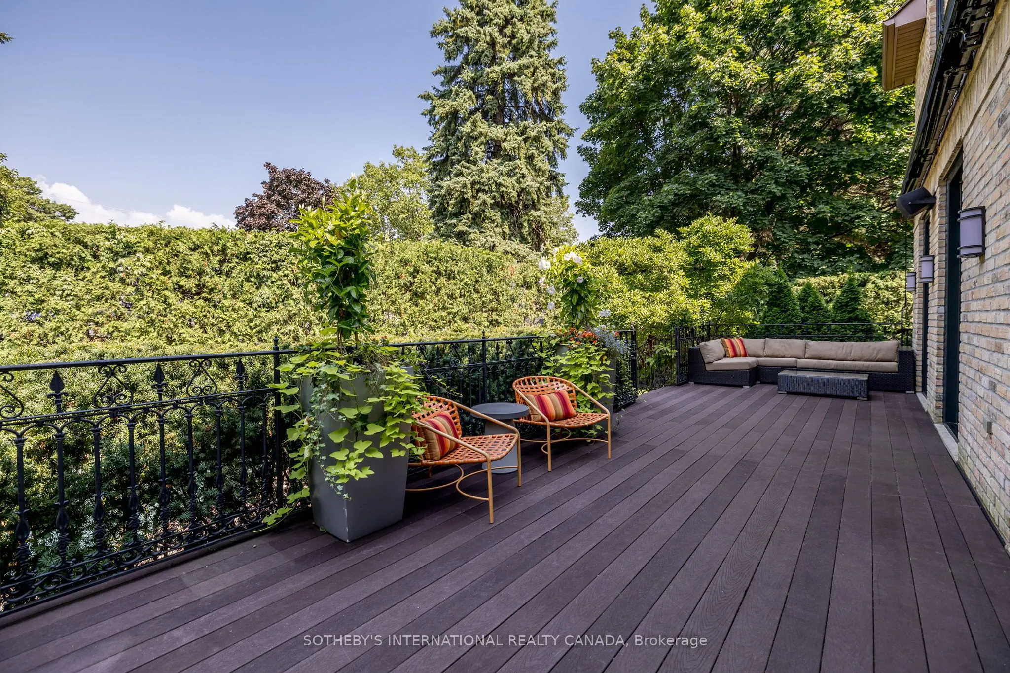 6 Bayview Wood