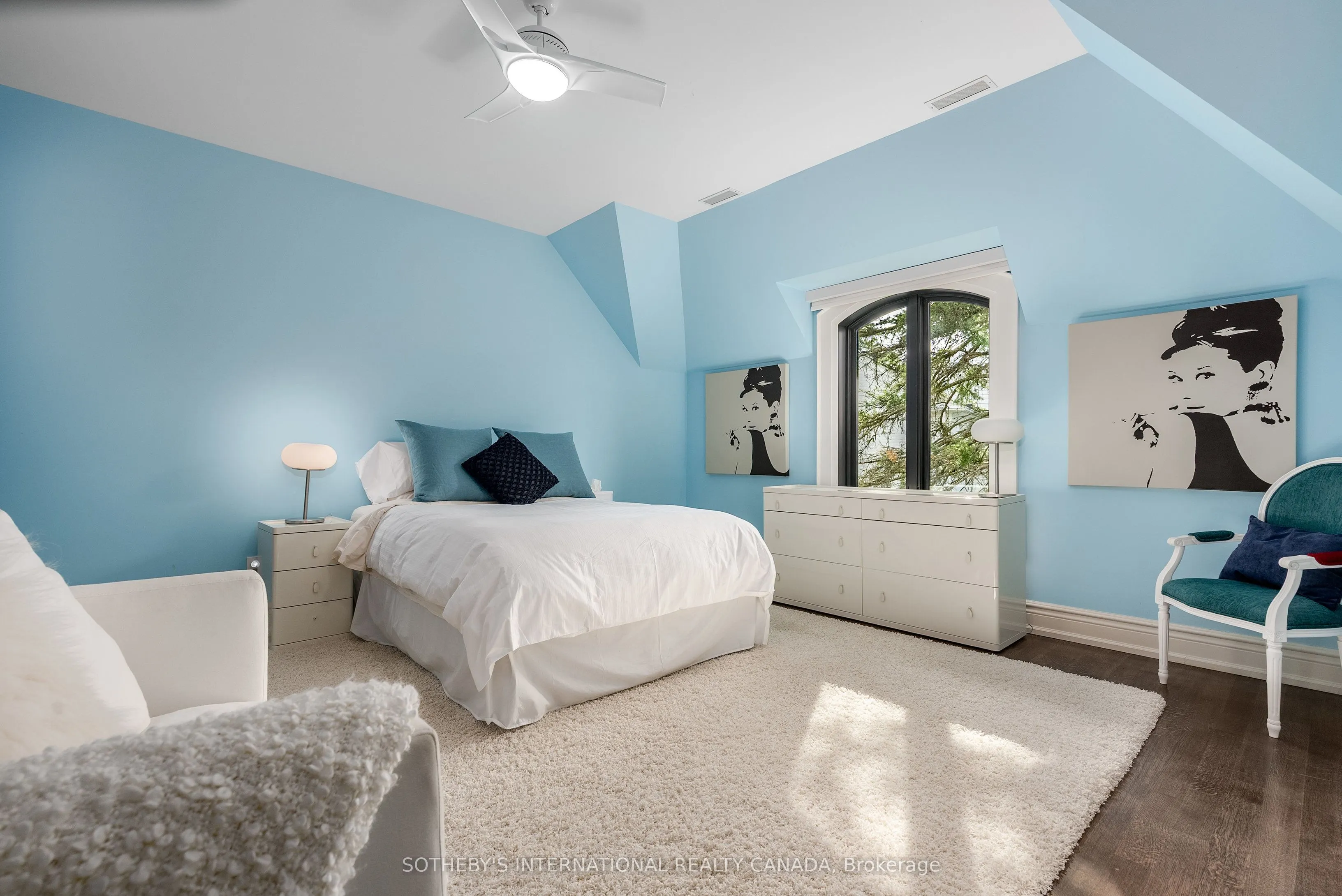 6 Bayview Wood