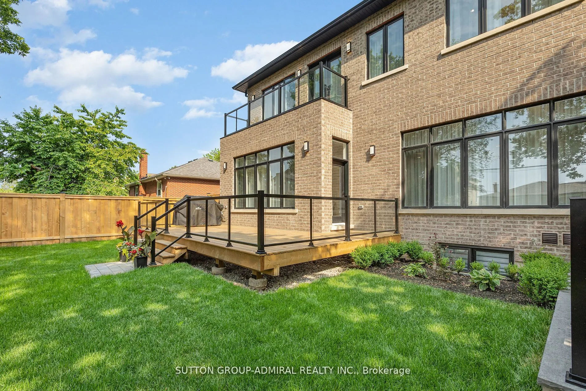 125 Regina Avenue