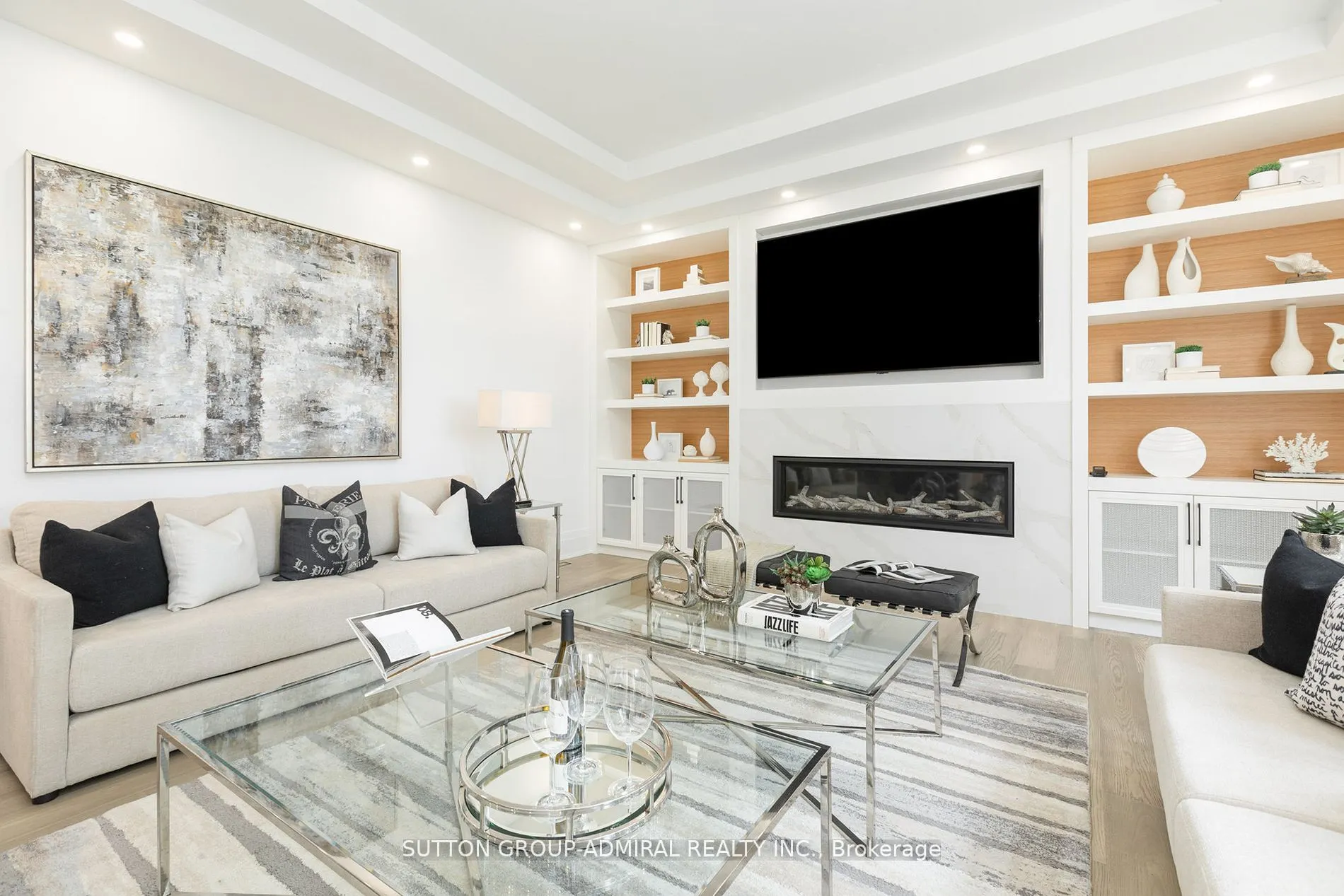 125 Regina Avenue