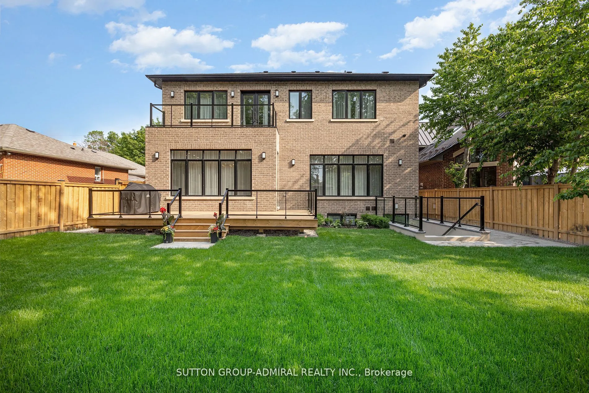 125 Regina Avenue