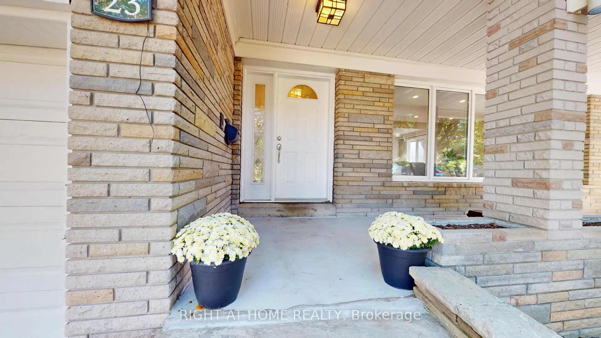 23 Christine Crescent