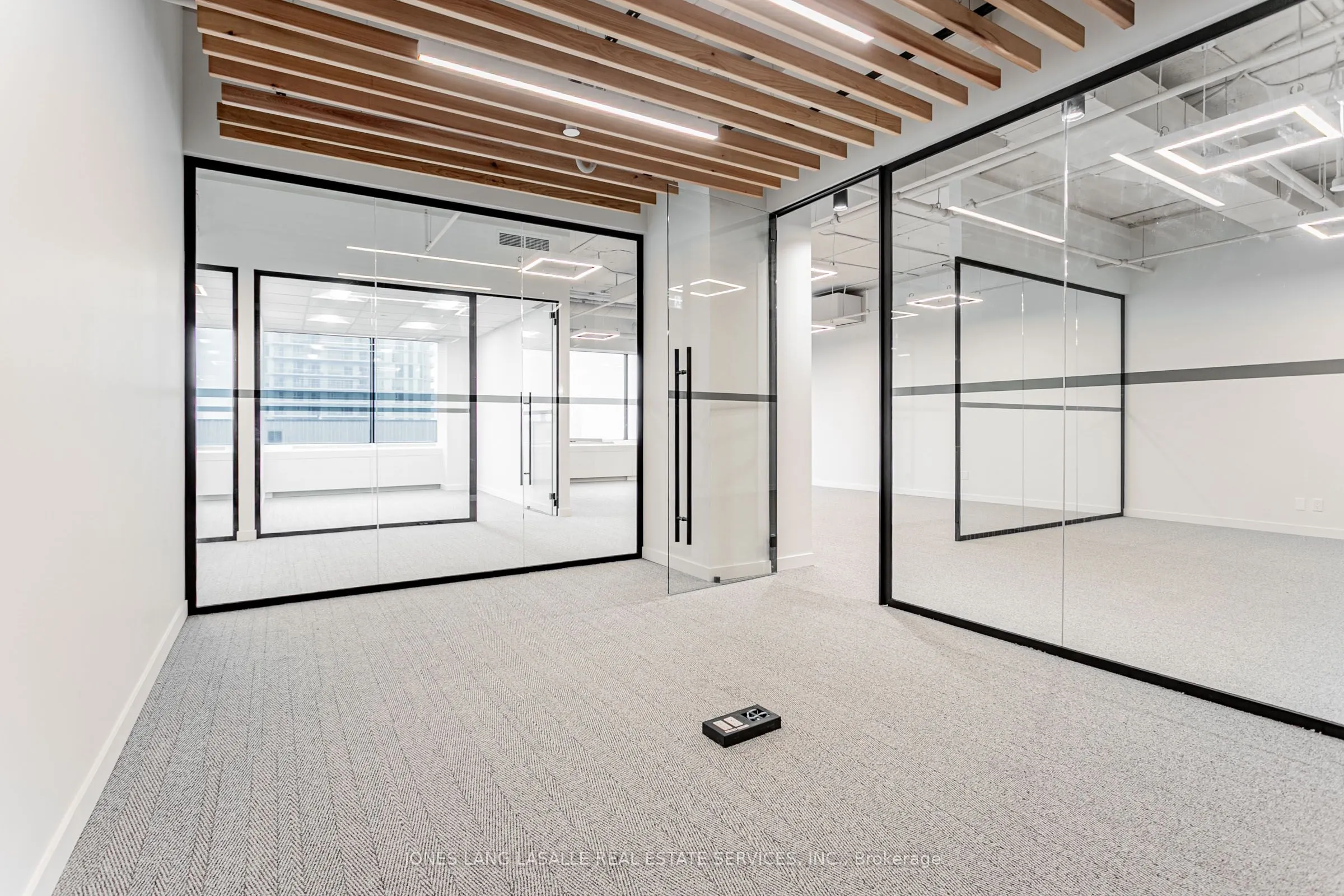 2300 Yonge Street, #1505