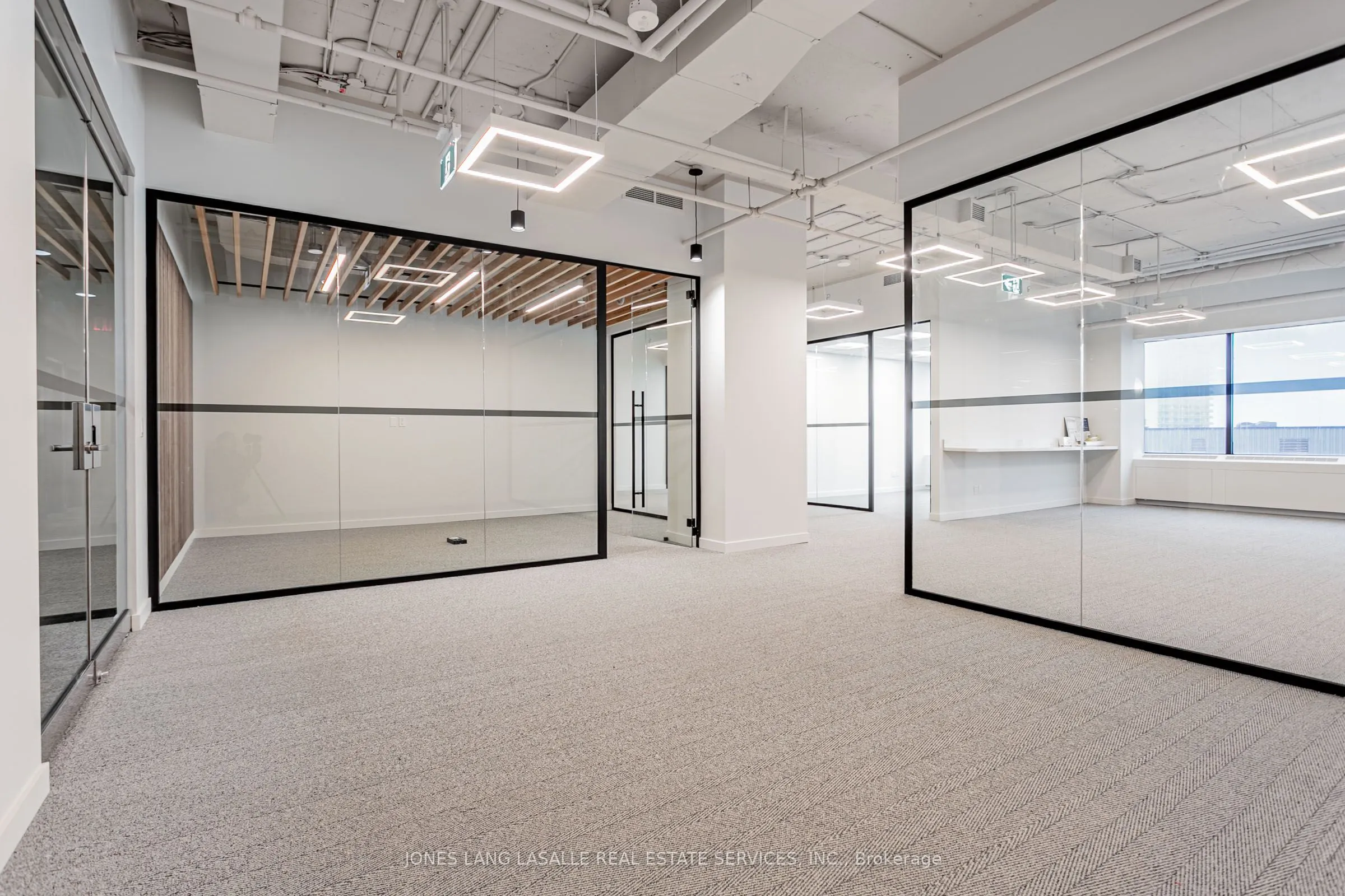 2300 Yonge Street, #1505