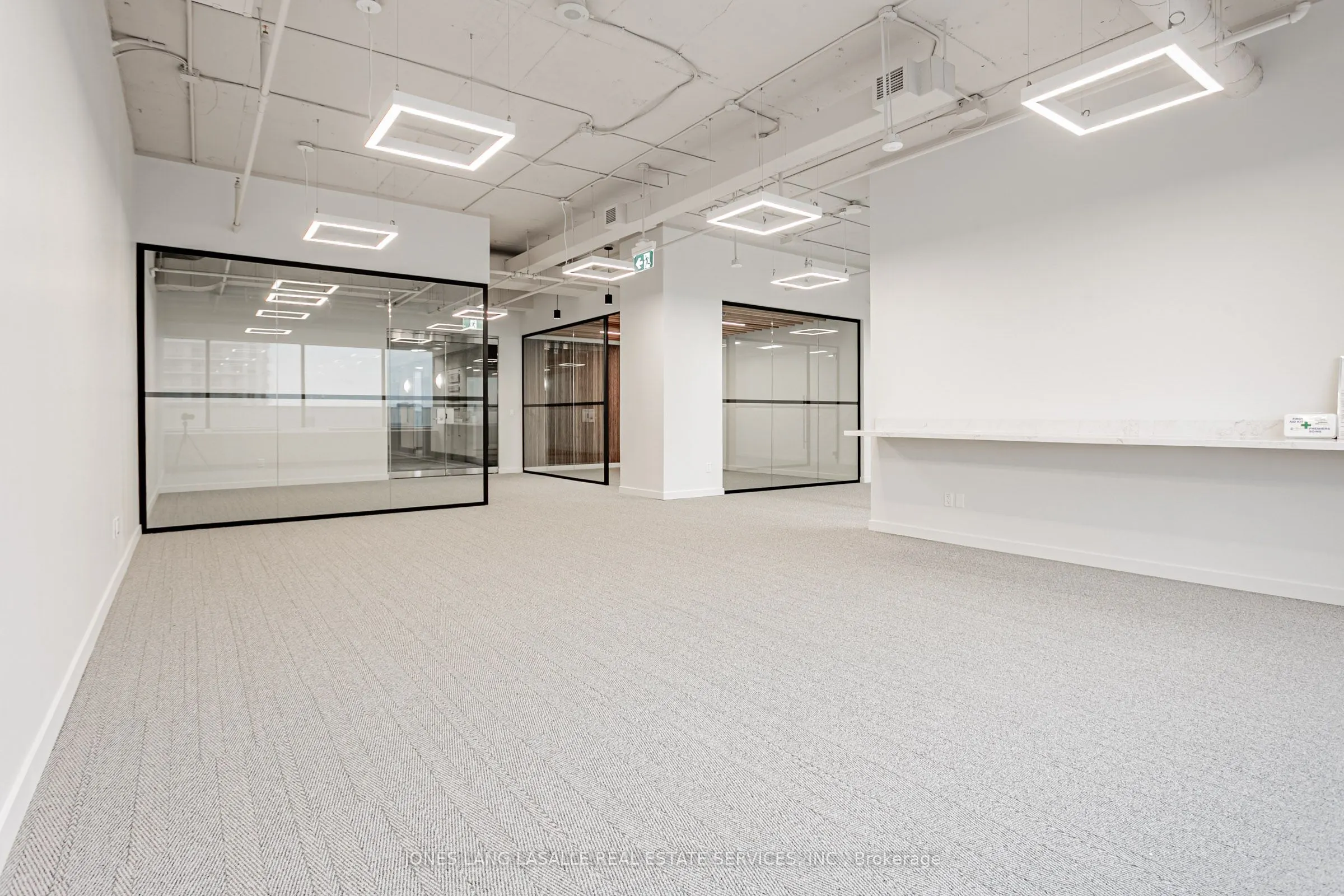 2300 Yonge Street, #1505