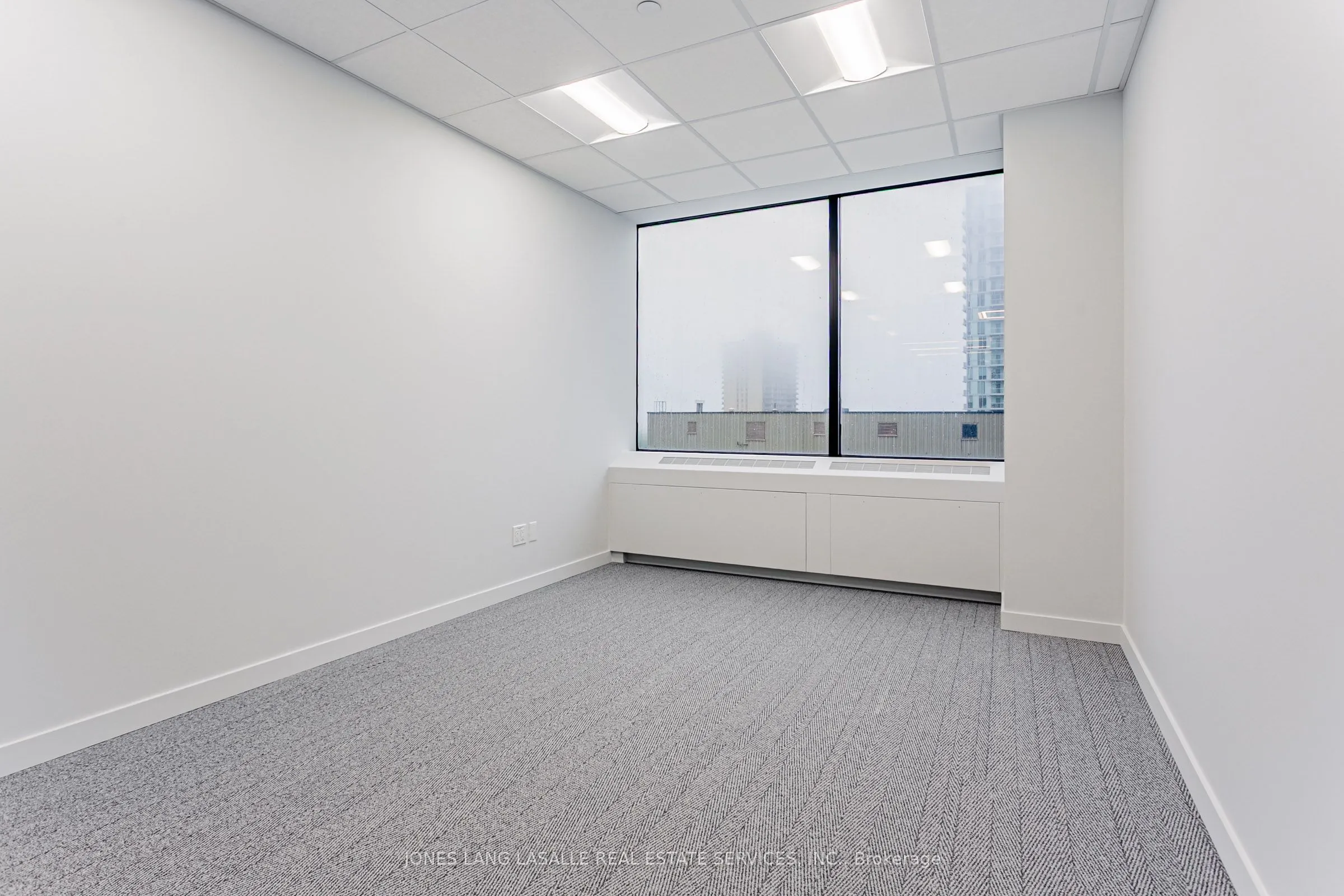 2300 Yonge Street, #1505