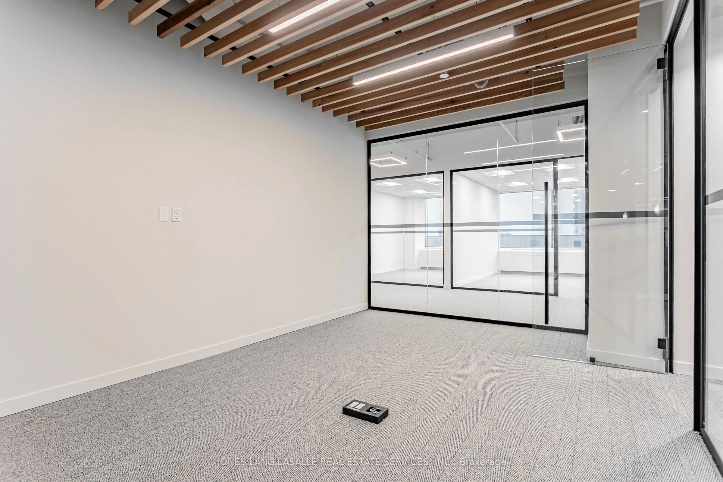 2300 Yonge Street, #1505