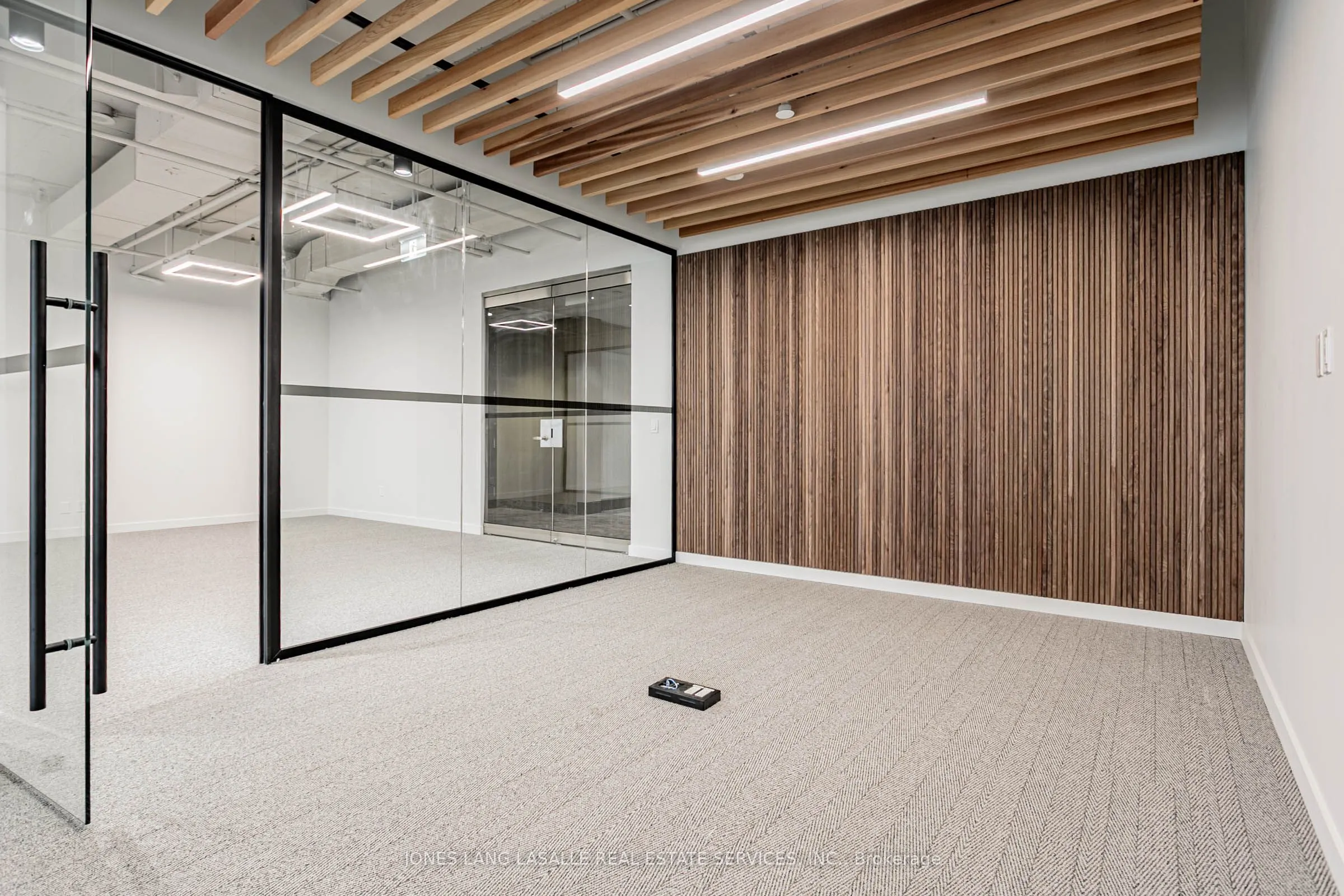2300 Yonge Street, #1505