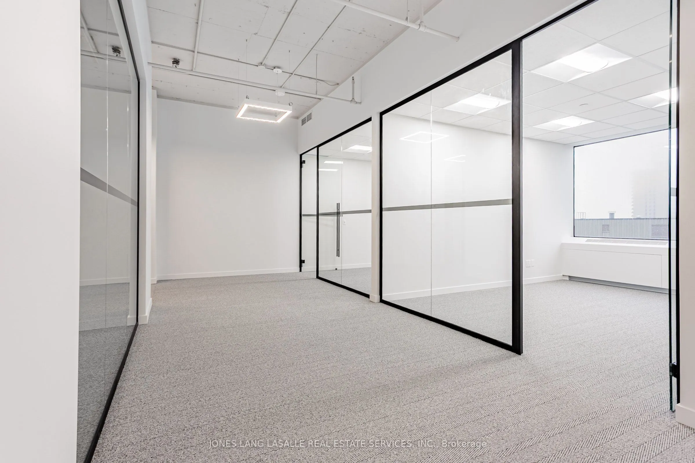 2300 Yonge Street, #1505