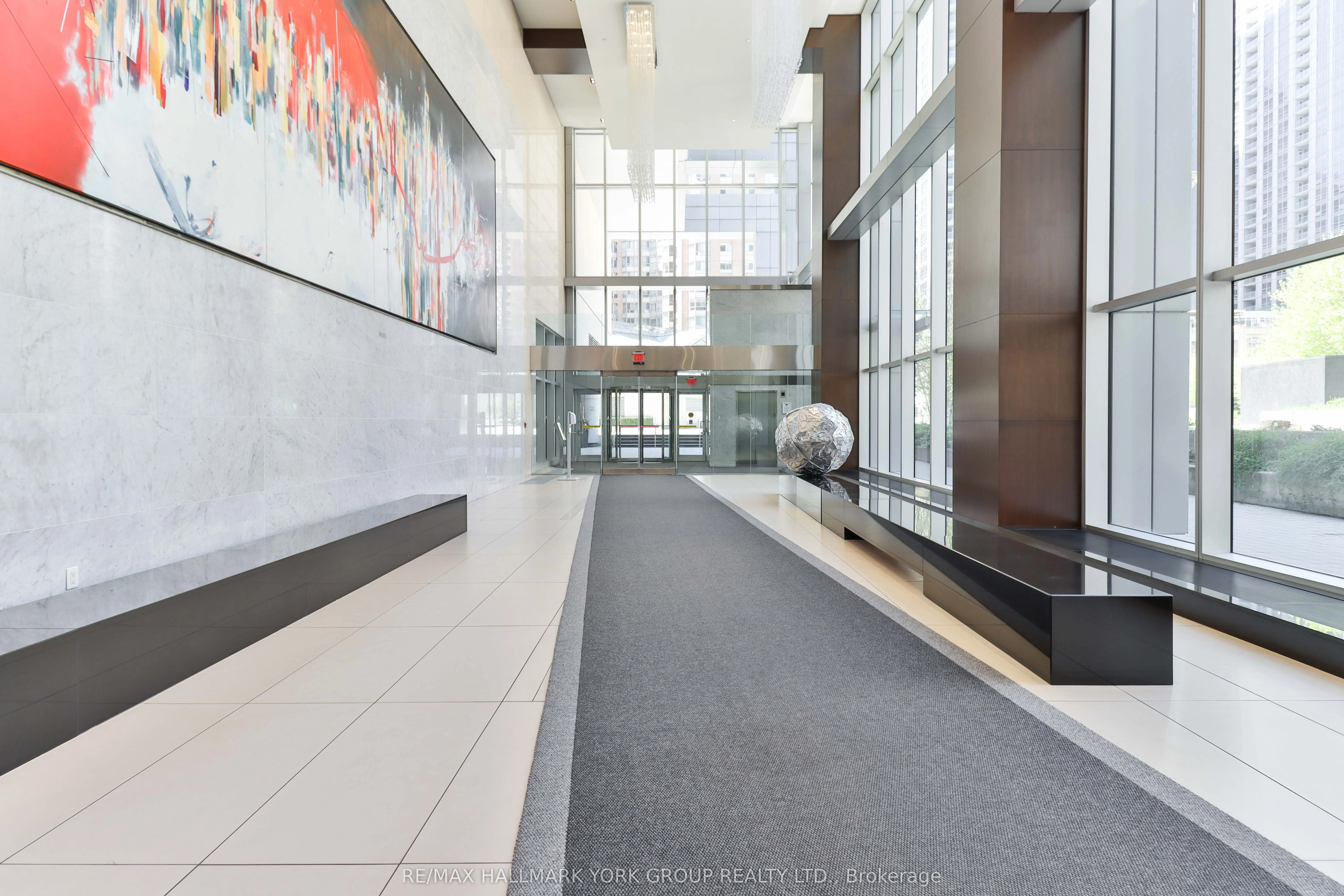 386 Yonge Street, #1607